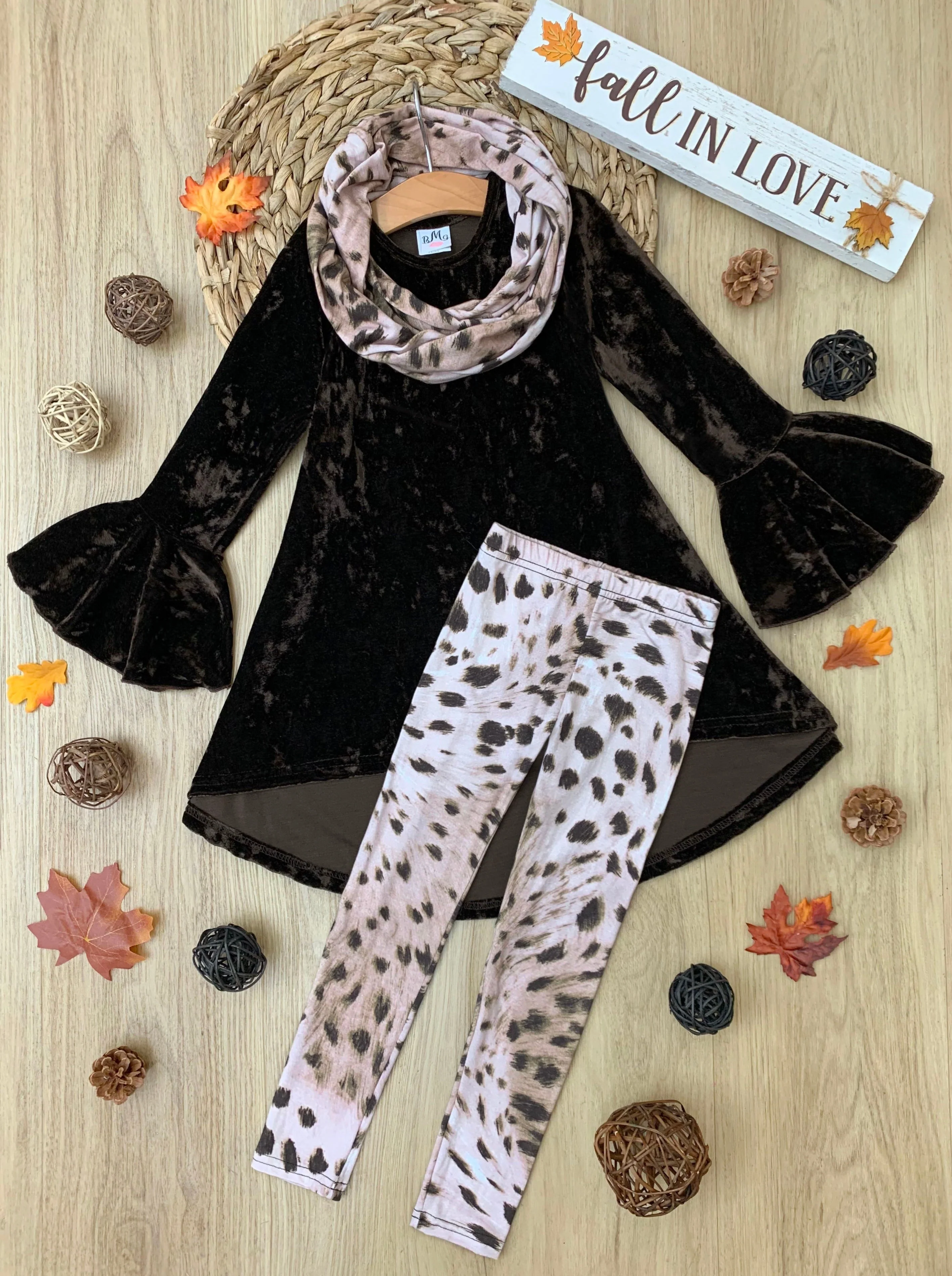 Cute Crushed Velvet Cheetah Leggings And Scarf Set - Image 3