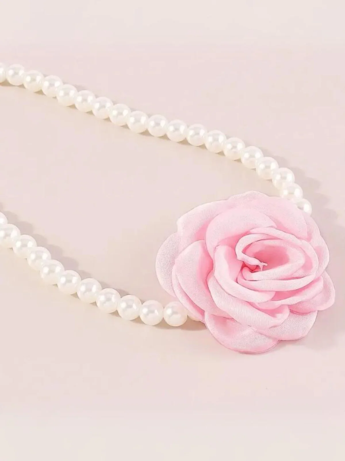 All Dressed Up Rose Pearl Choker Necklace - Image 2