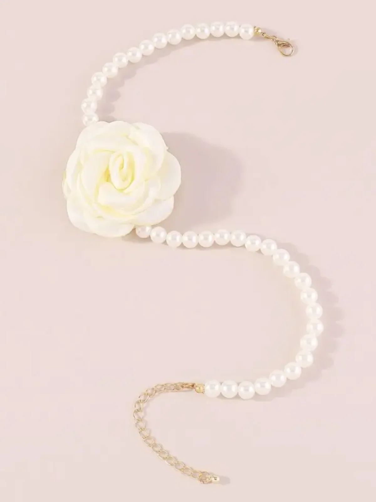 All Dressed Up Rose Pearl Choker Necklace - Image 6