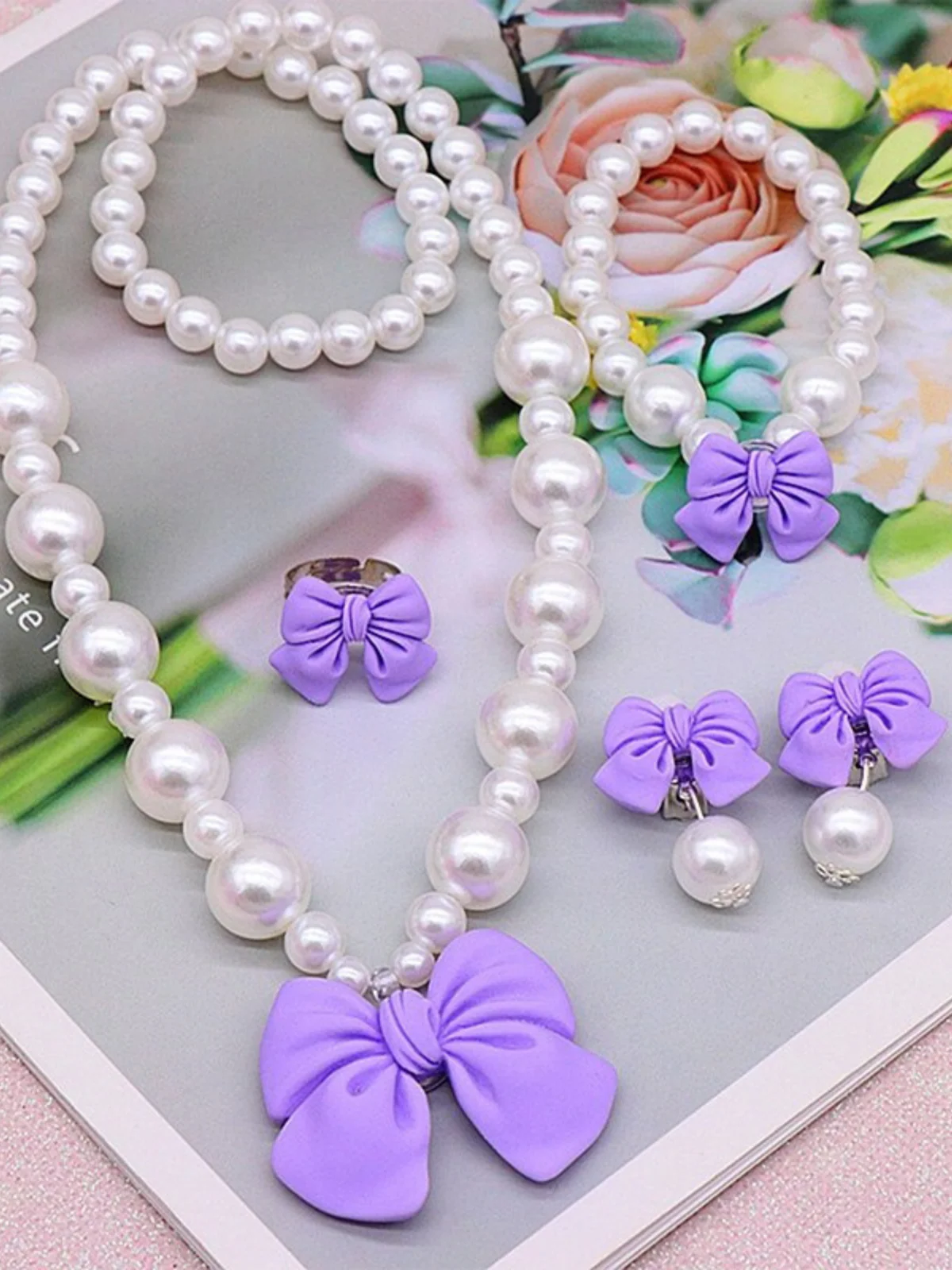 All Glammed Up Pearl Jewelry Set - Image 3