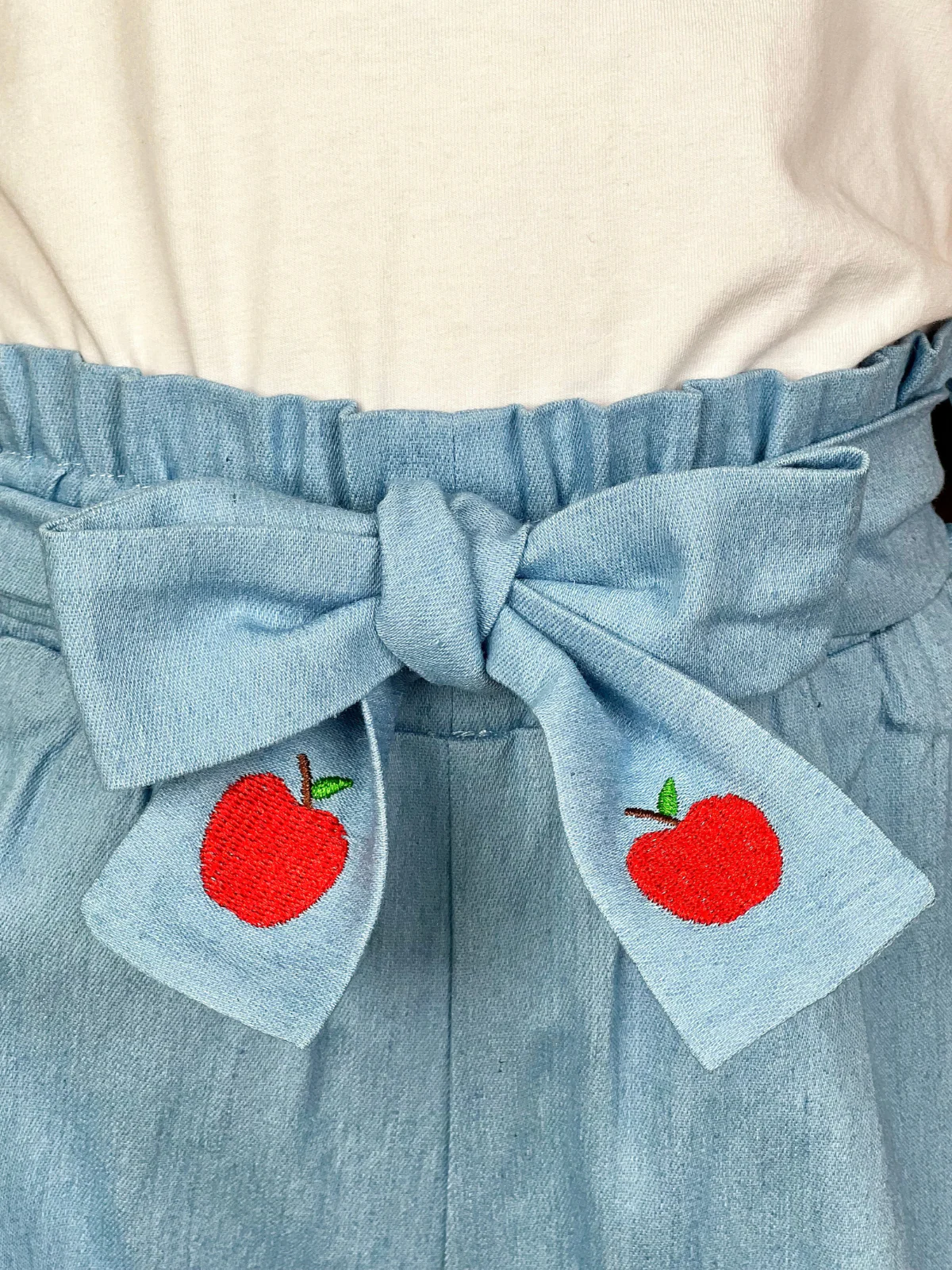 Best Apple Puff Sleeve Top & Embroidered Short Set - Image 5