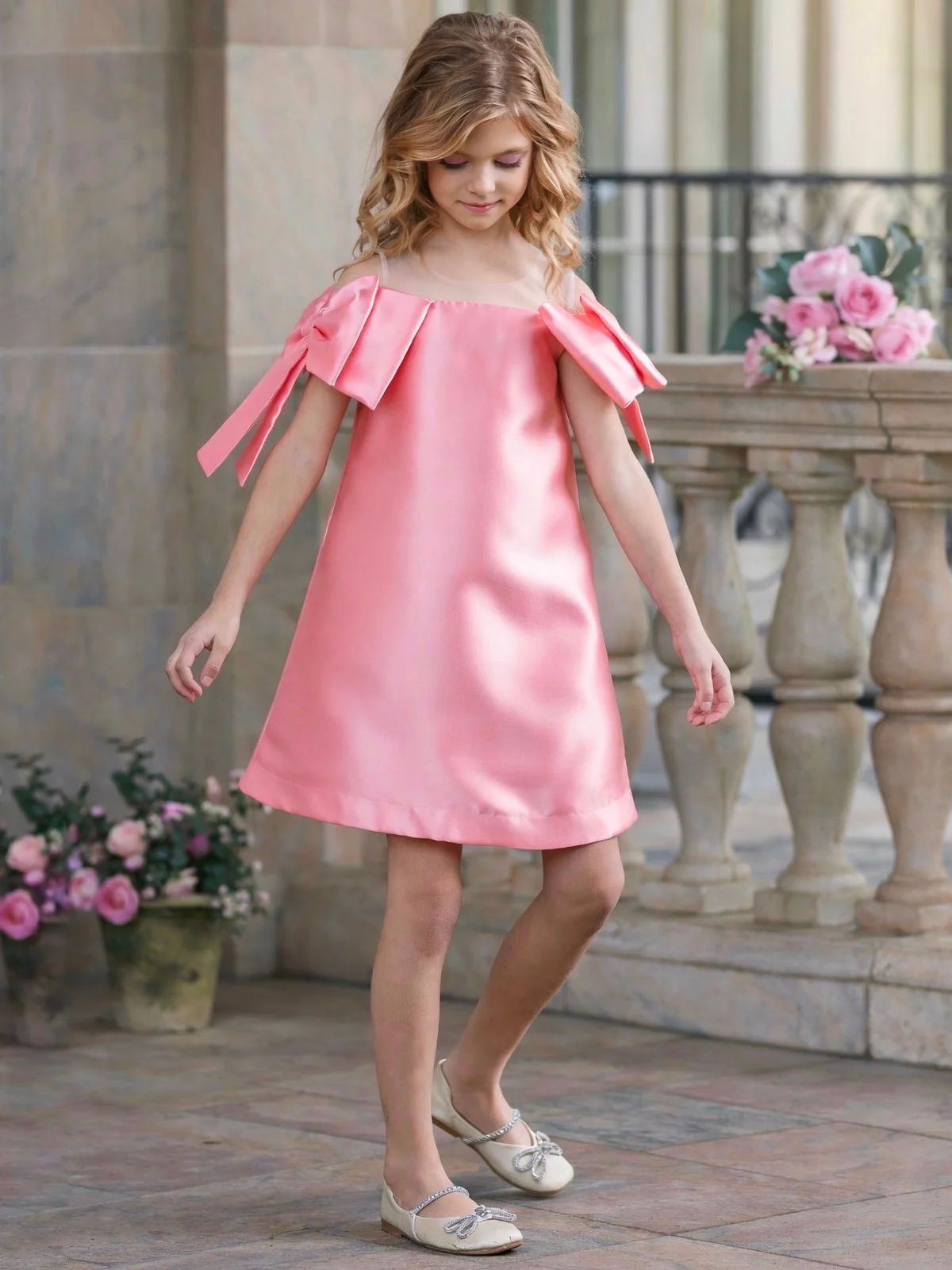 Beautiful Bow Shoulder Party Dress - Image 4