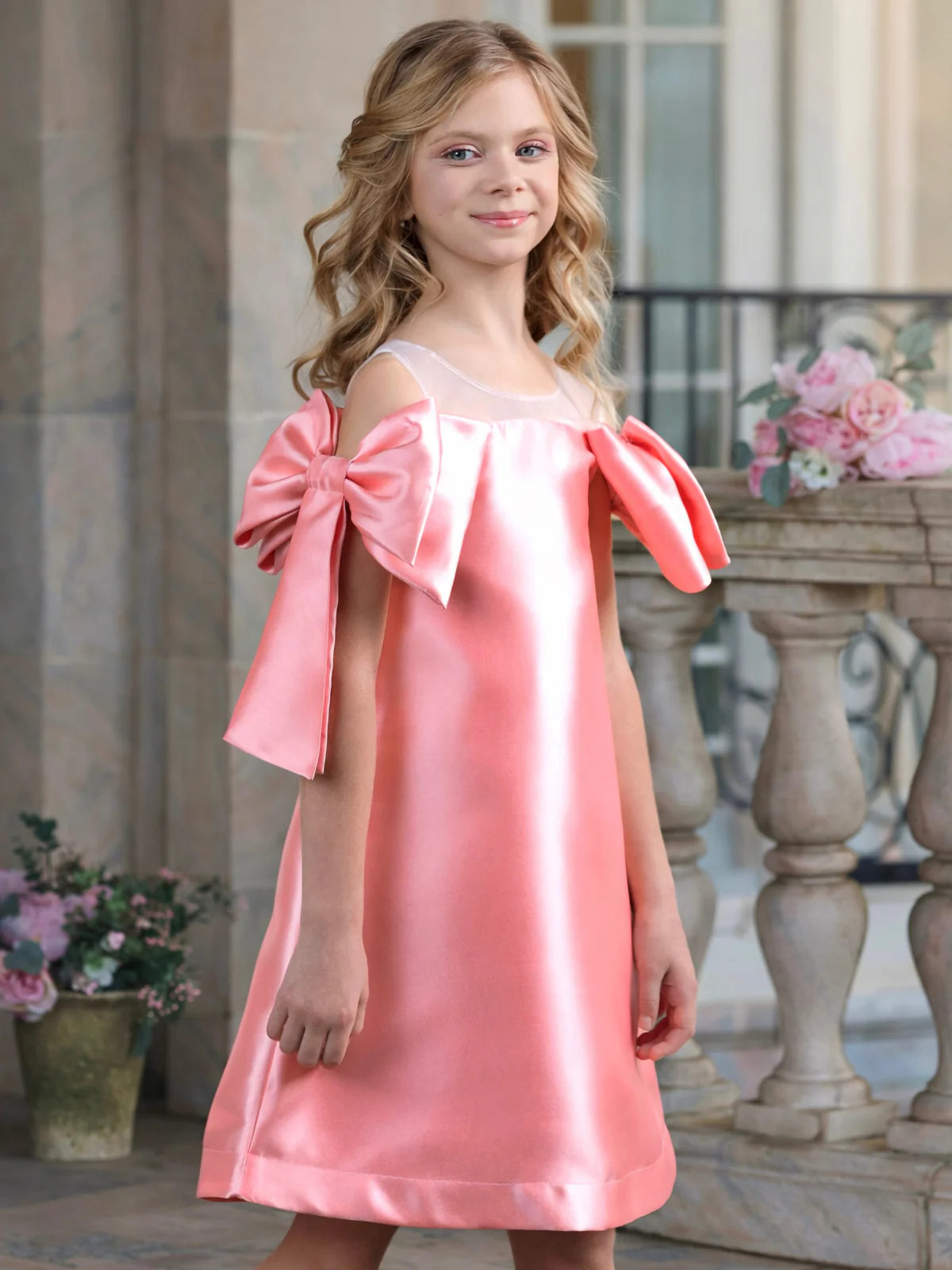 Beautiful Bow Shoulder Party Dress - Image 5