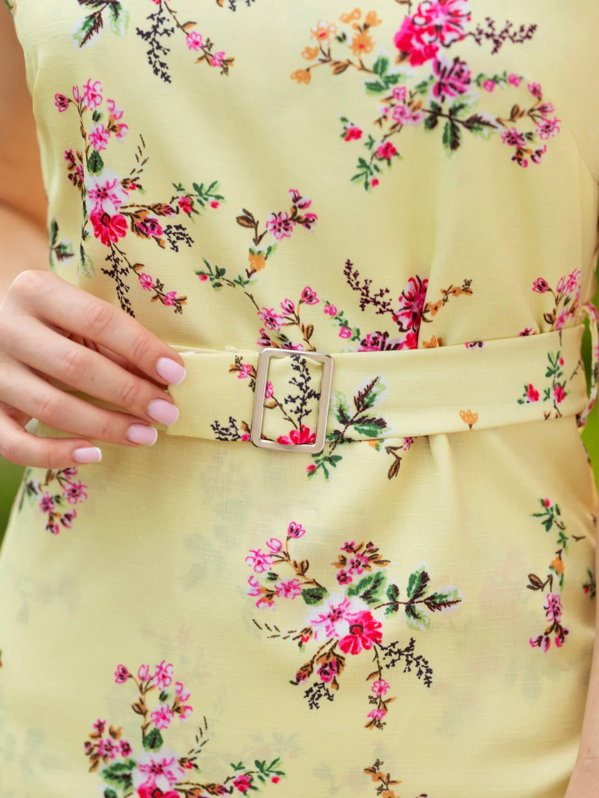 Women's Chasing Butterflies Floral Ruffle Hem Dress - Image 3