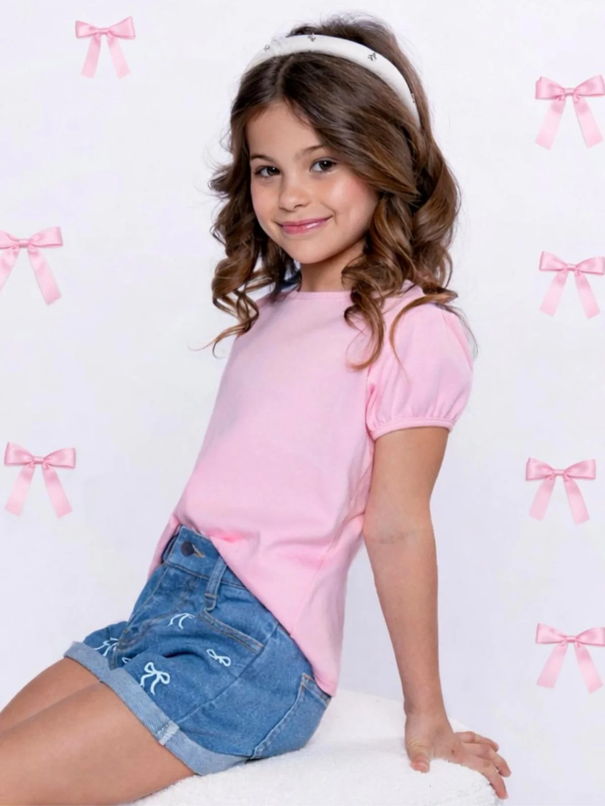 Chic Bow Embroidered Denim Shorts - Image 3