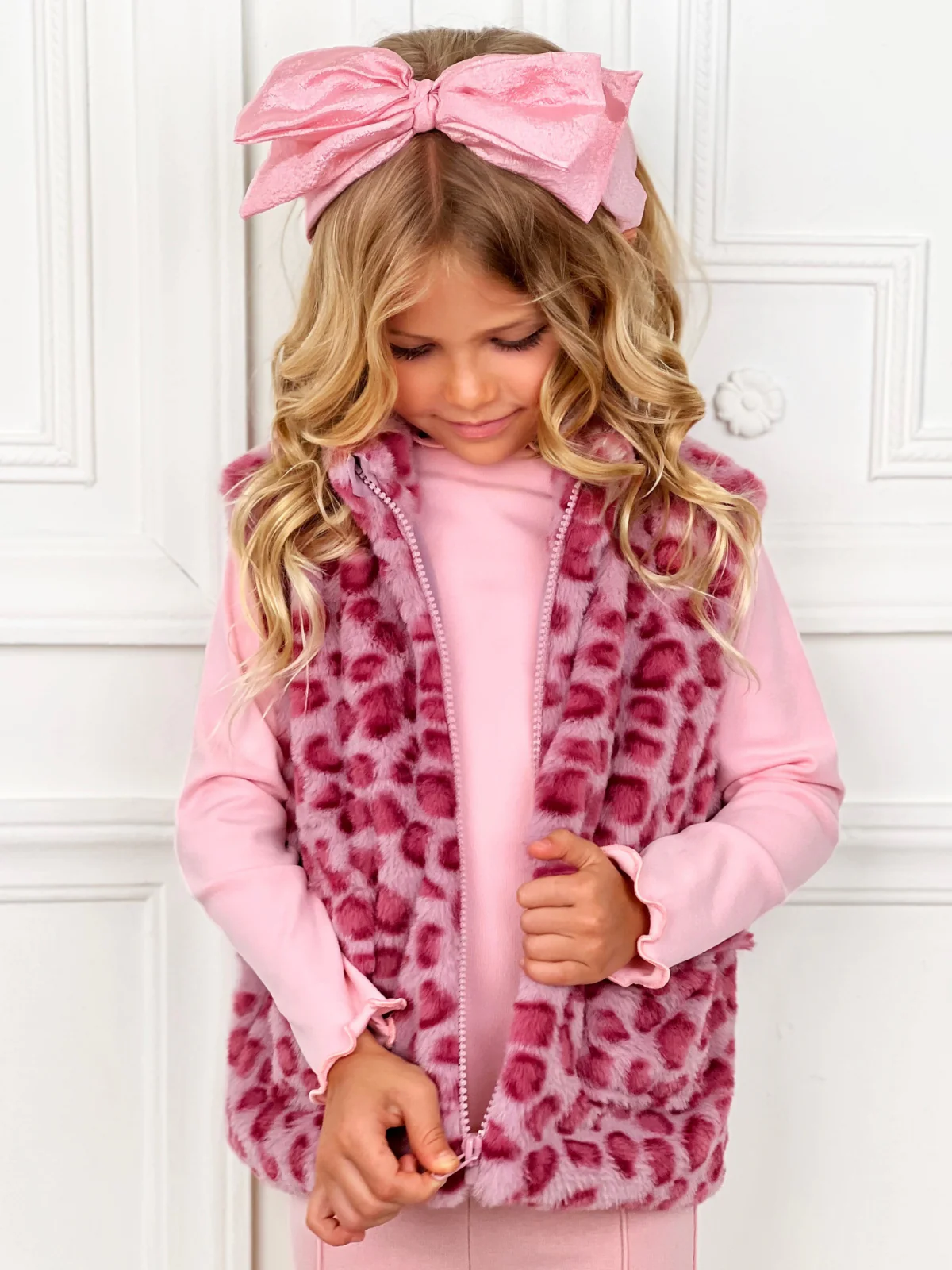 Chic & Wild Pink Leopard Faux Fur Vest - Image 4