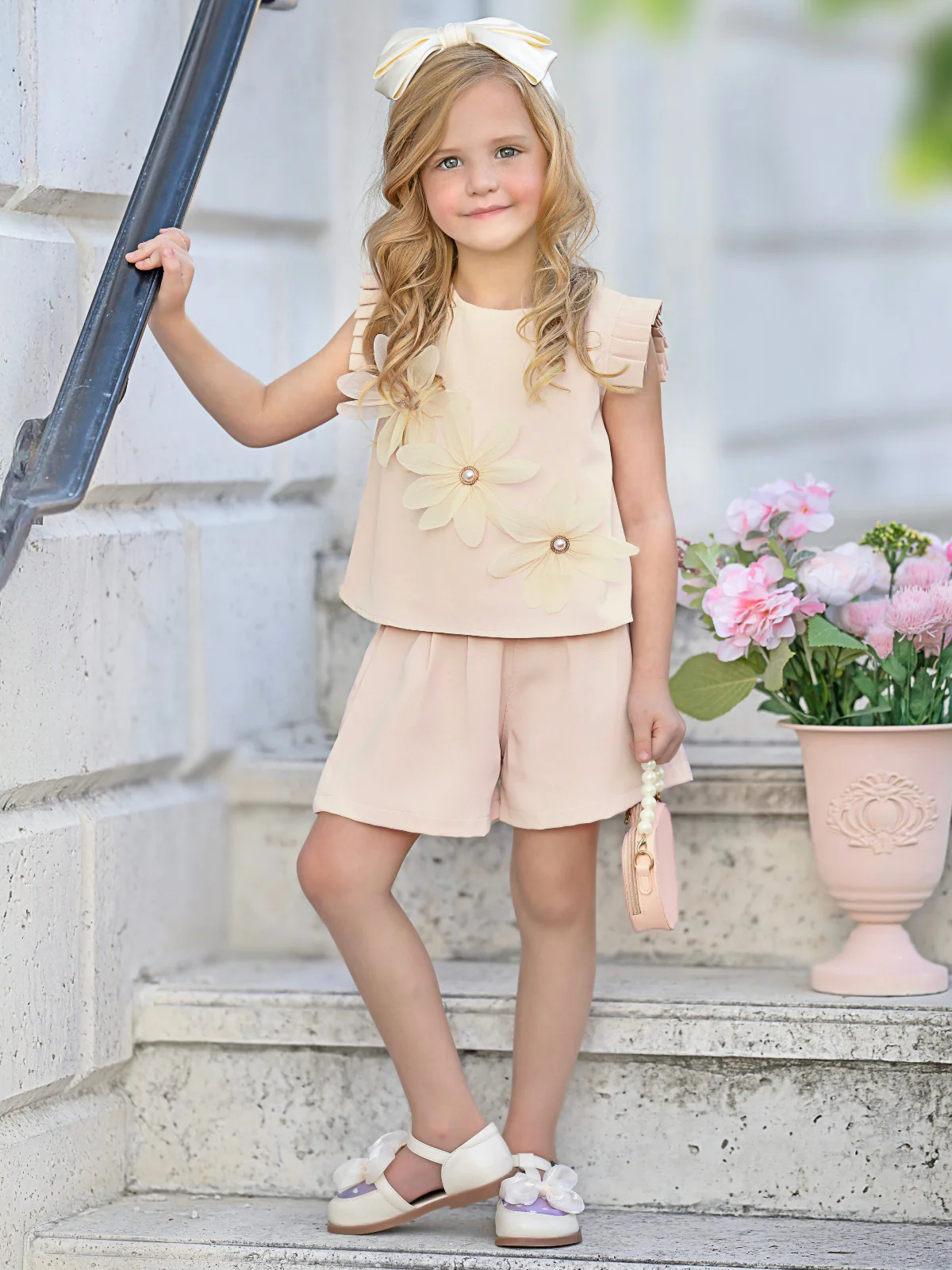Elegant Cream Daisy Top and Short Set - Image 2