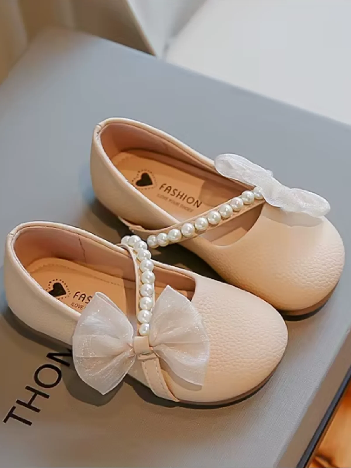 Elegant Pearl Bow Strap Flats - Image 3