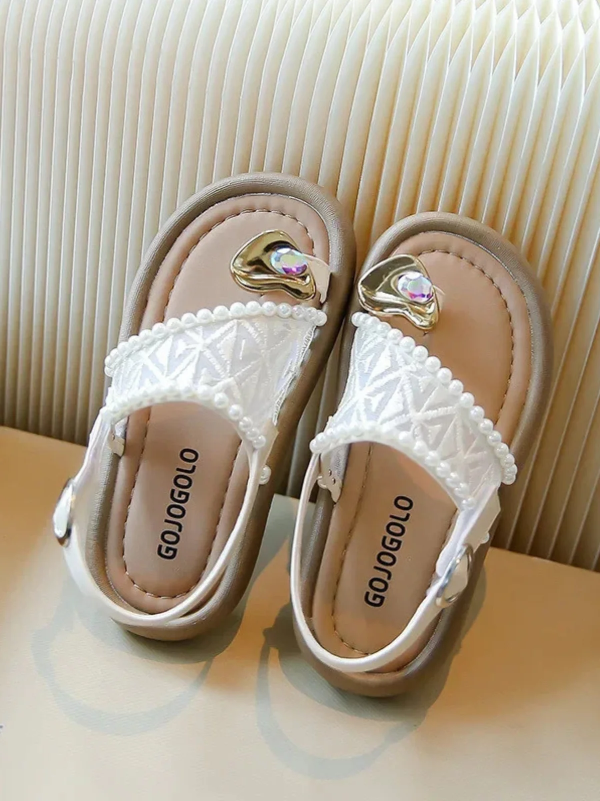 Elegant Summer Pearl Sandals - Image 4