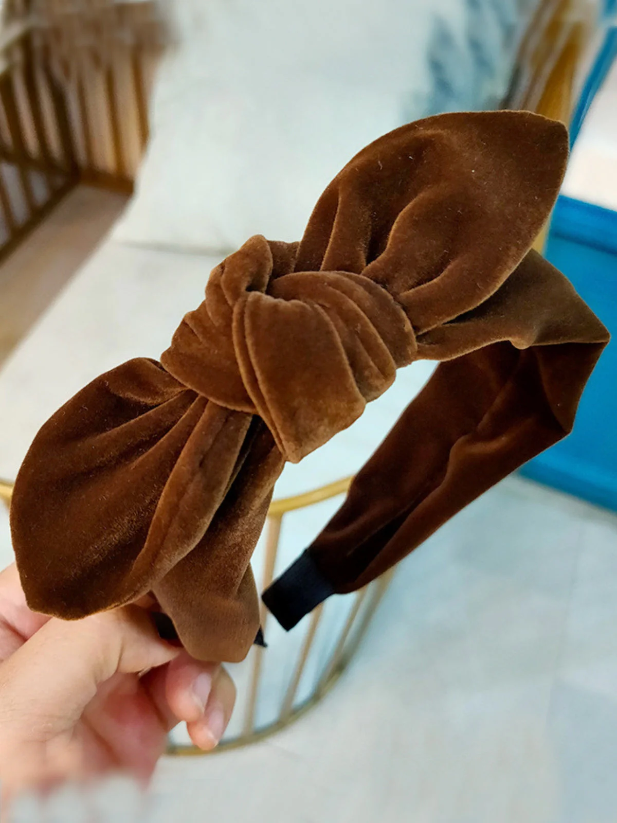 Plush and Pretty Velvet Headband - Image 3