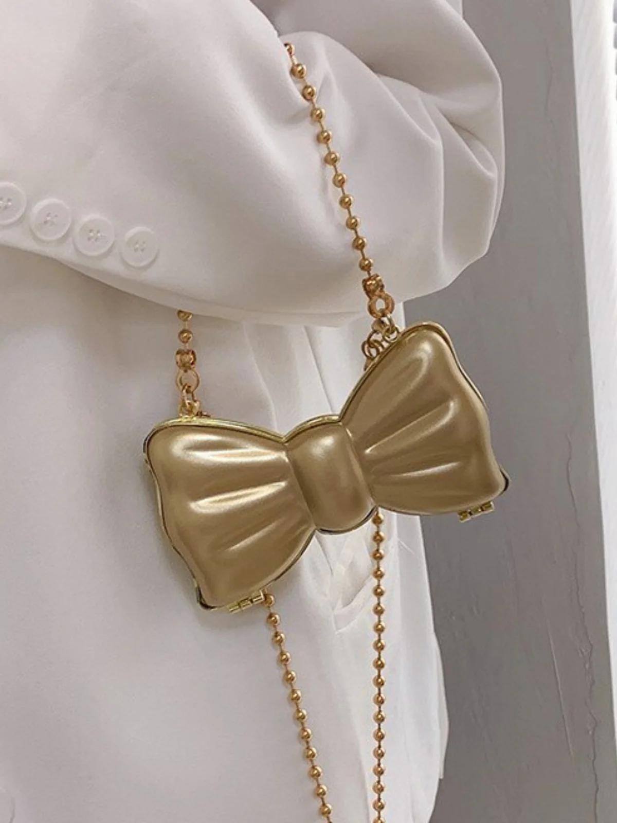 Fashion Gal Glam Bowknot Clutch Bag - Image 3