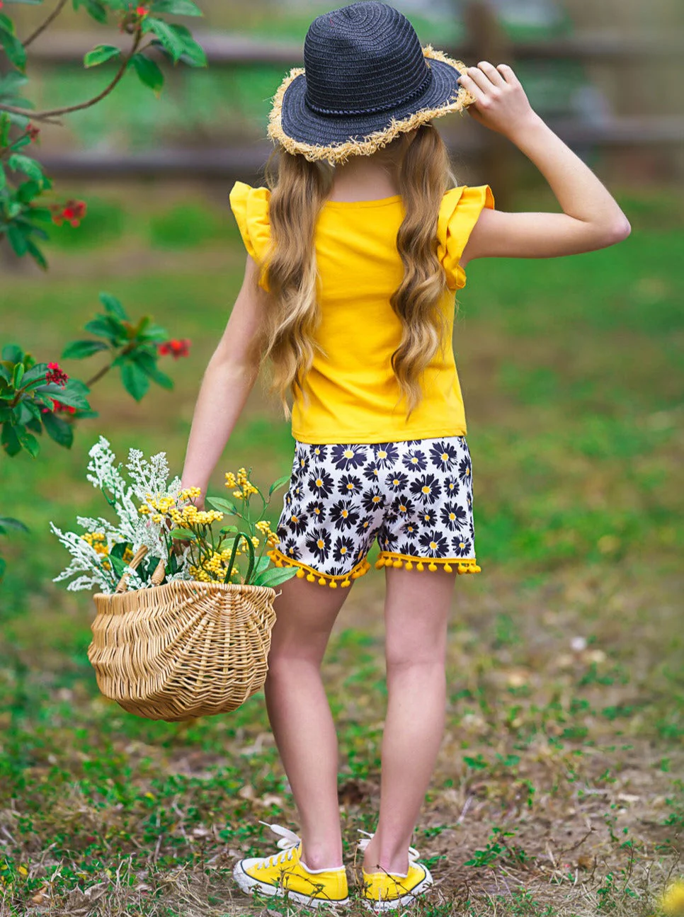 Be You-tiful Floral Pom Pom Shorts Set - Image 4