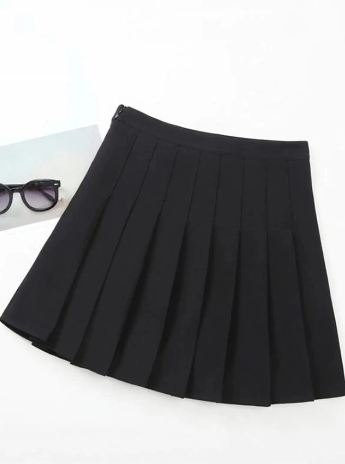 Preppy Casual Pleated Skirt - Image 3
