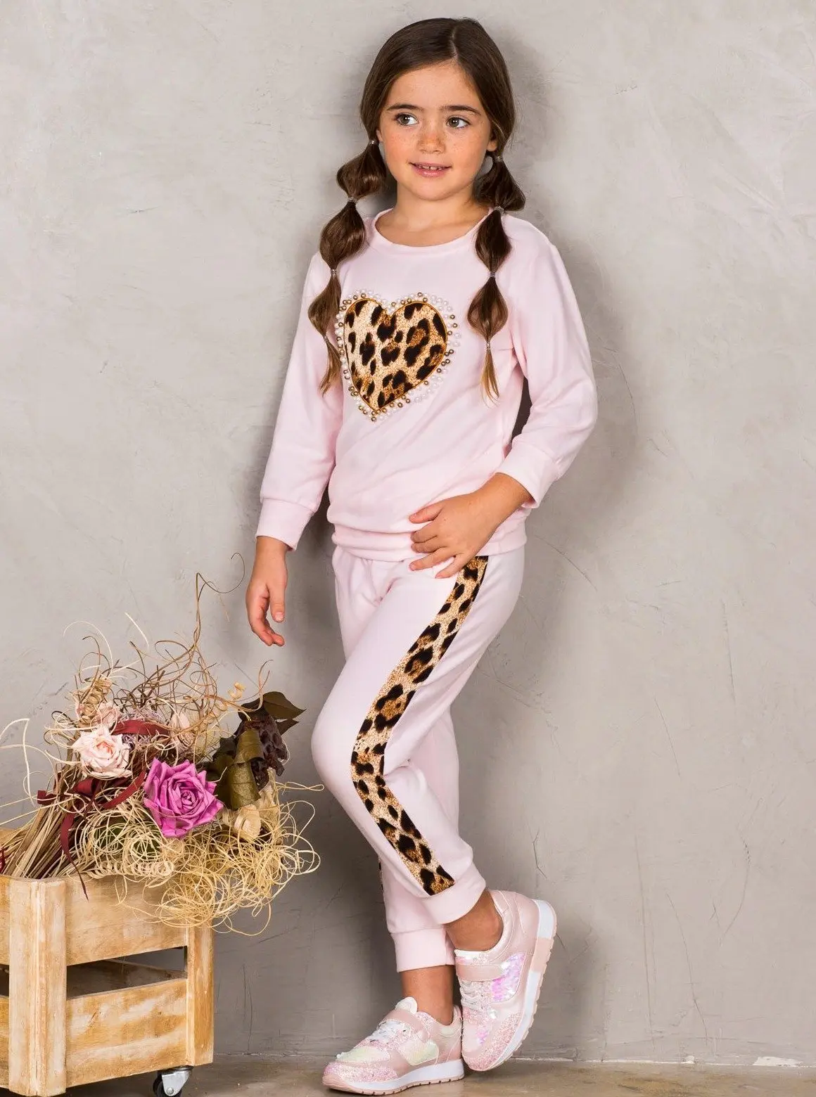 Leopard and Pearls Sweatshirt and Jogger Set - Image 5