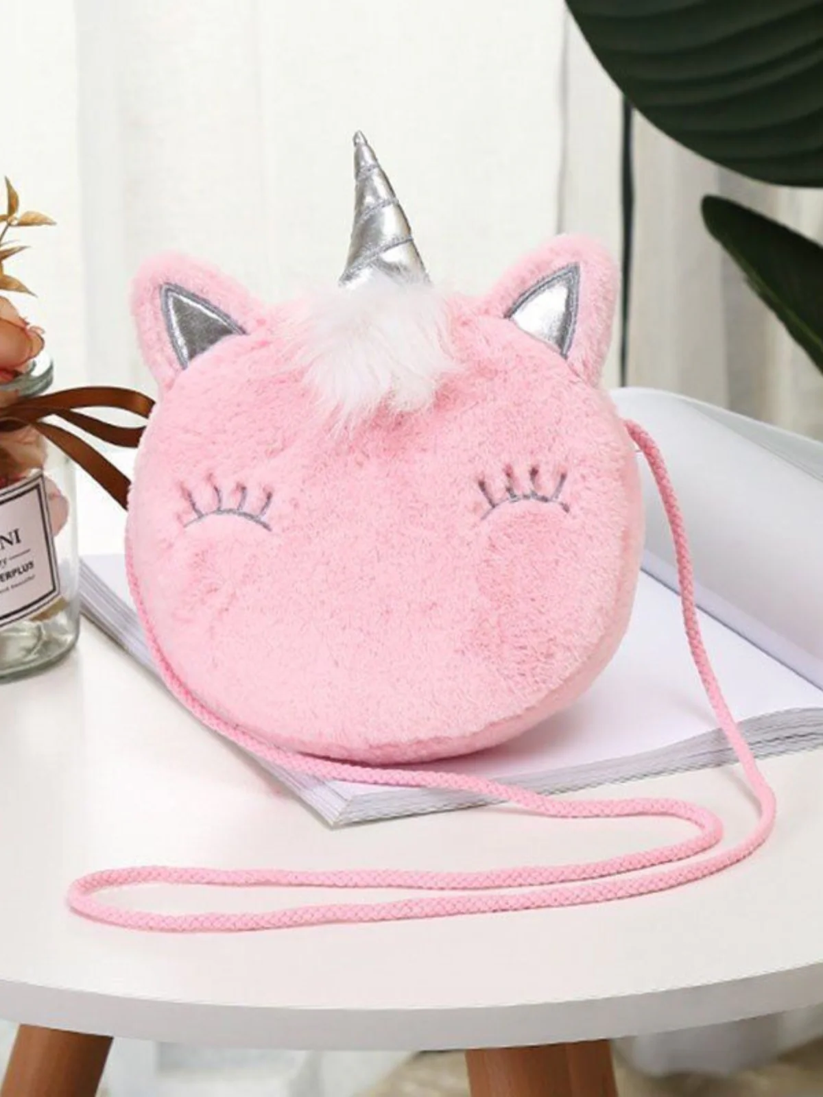 Cutiepie Stylista Fuzzy Unicorn Circle Bag - Image 5