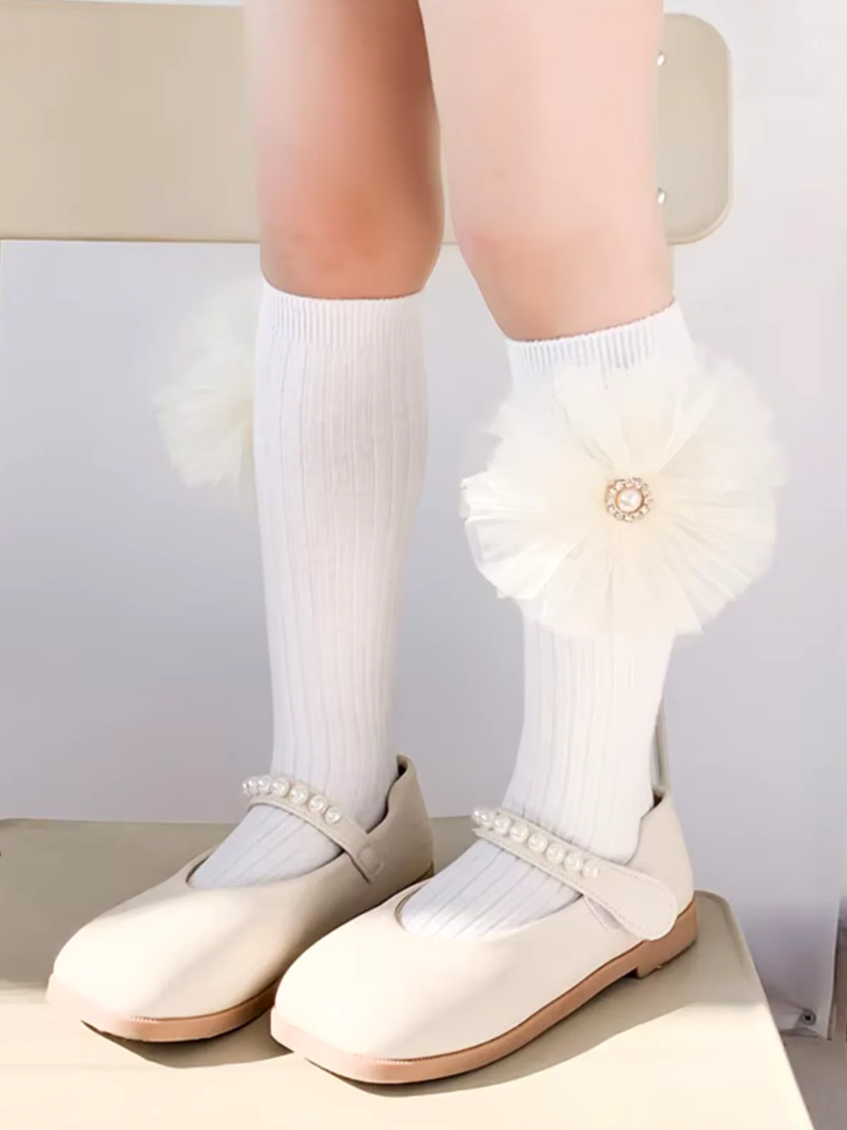Elegant Pearl & Big Bowknot Princess Socks - Image 4