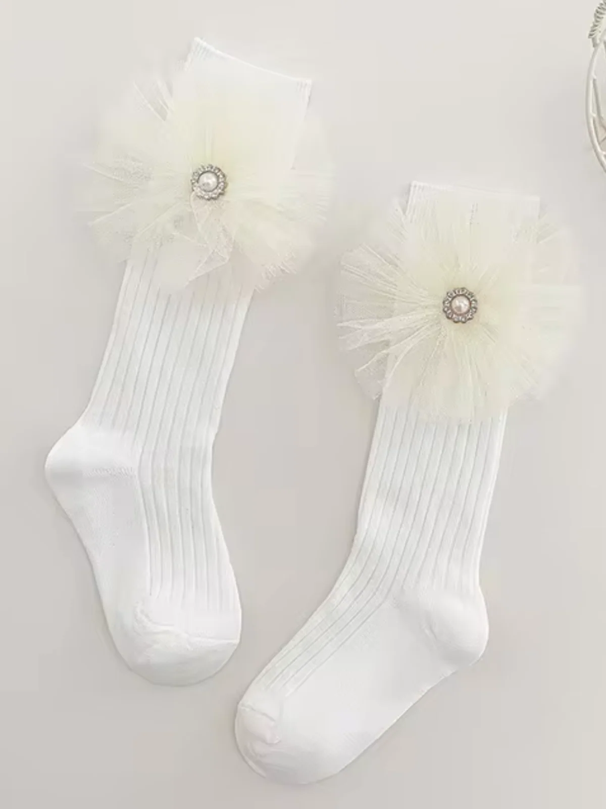 Elegant Pearl & Big Bowknot Princess Socks - Image 5