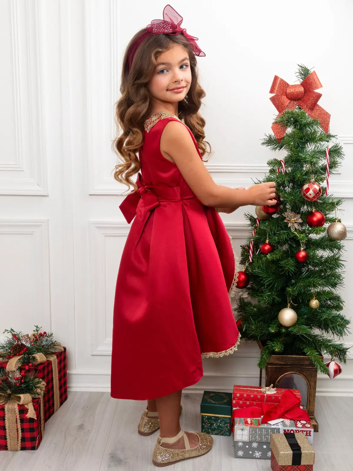 Lovely Night Red Embroidered Holiday Dress - Image 4