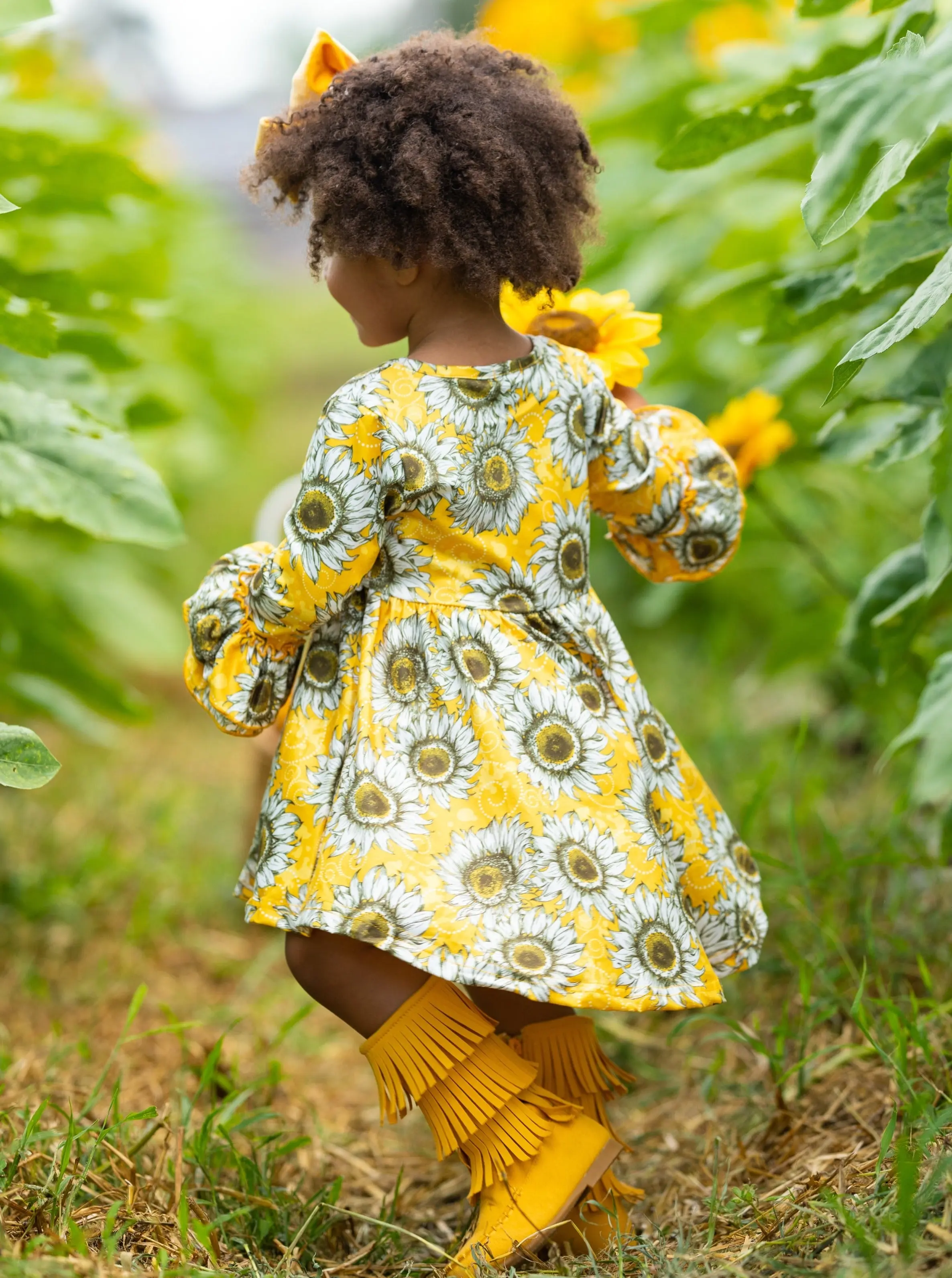 60s Chic Hi-Lo Sunflower Dress - Image 7