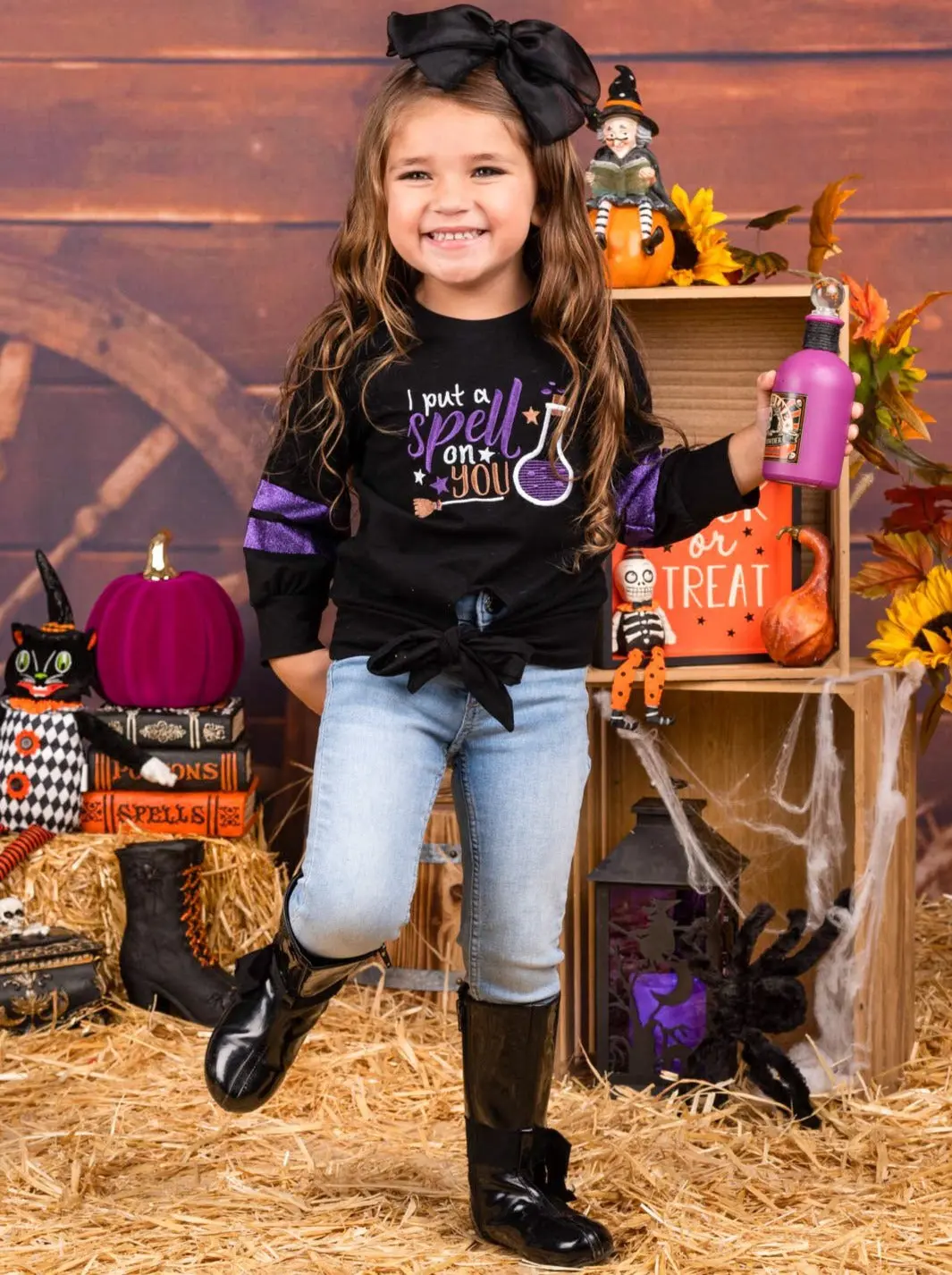 I Put A Spell On You Knot Hem Top - Image 3