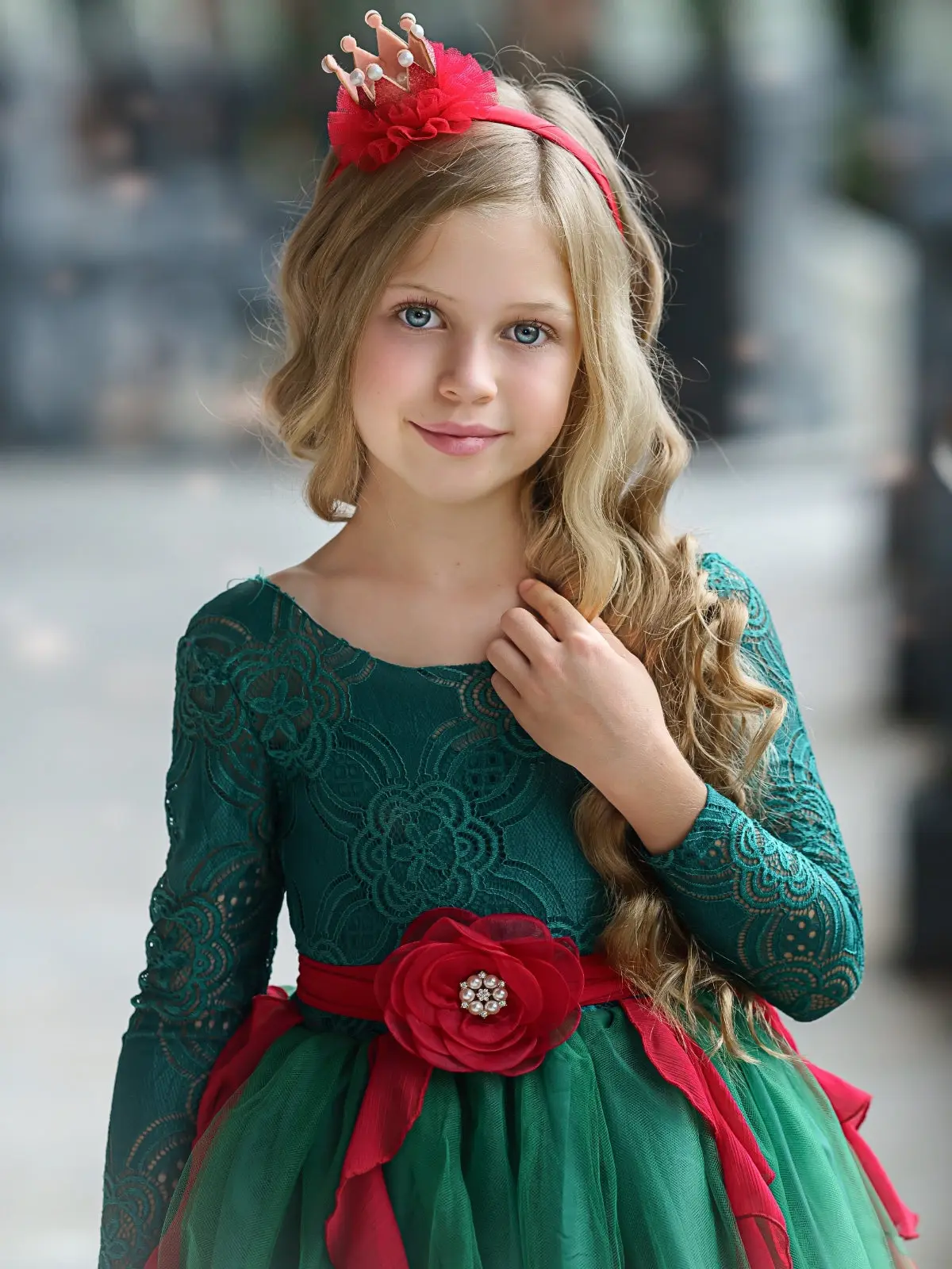Christmas Princess Lace Holiday Gown - Image 6