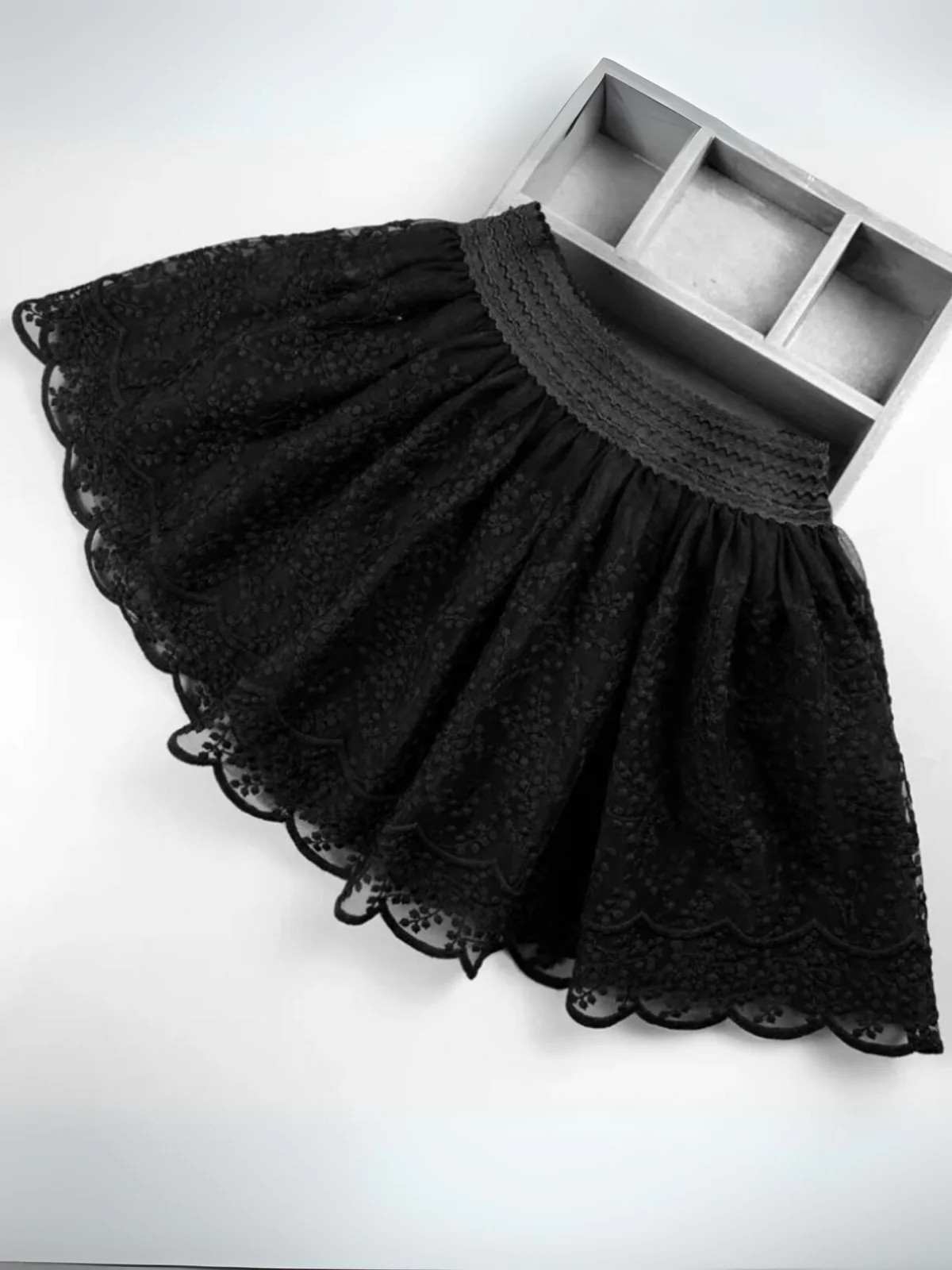 Girls Lovely Lace Tutu Skirt - Image 3