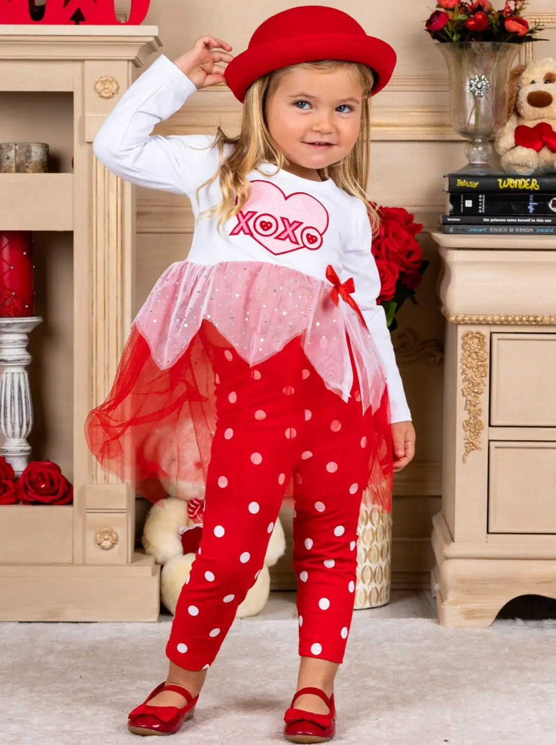 Plenty Of Hugs And Kisses Legging Set - Image 4