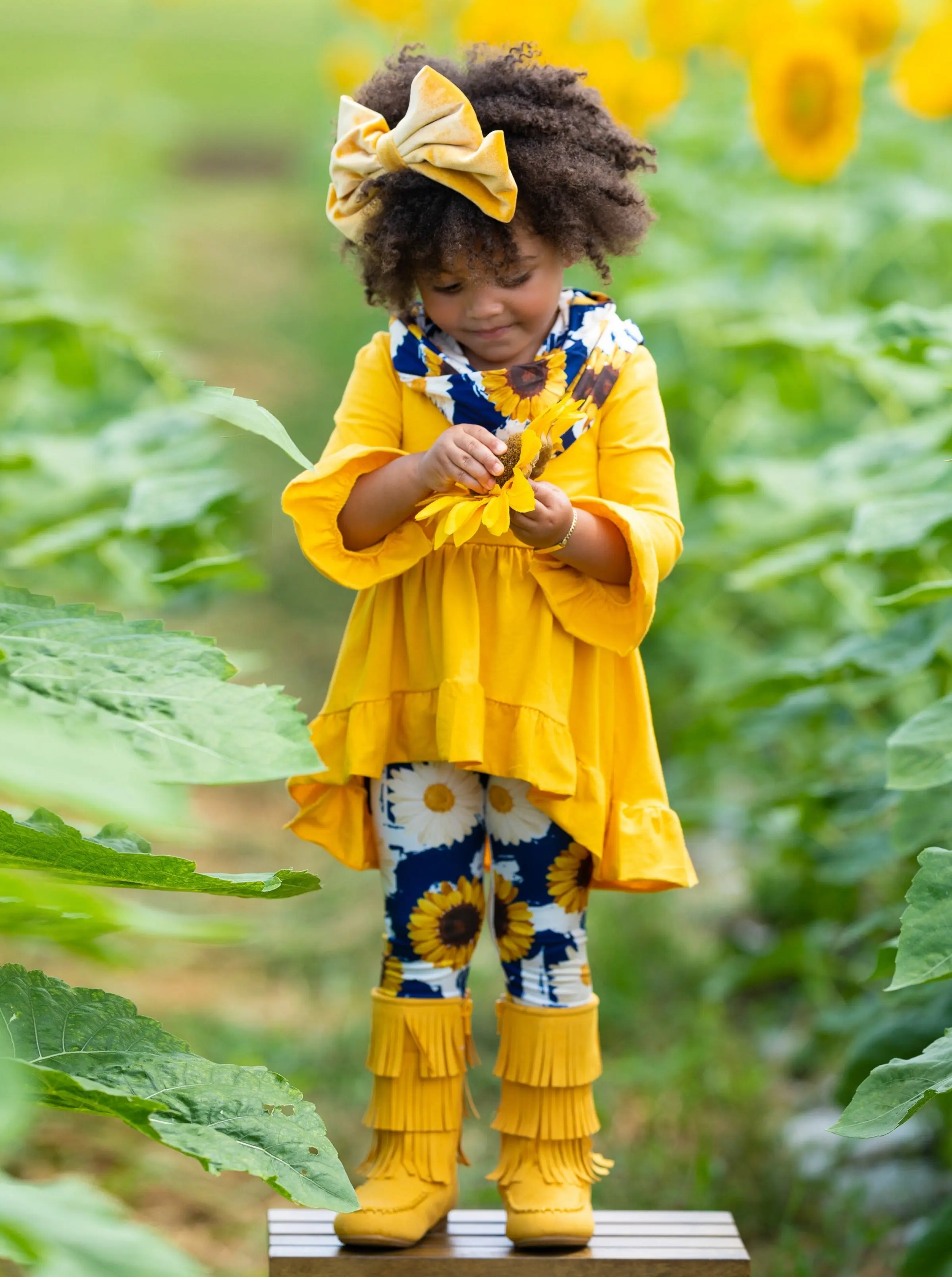 My Lucky Flower Hi-Lo Tunic, Legging and Scarf Set - Image 6