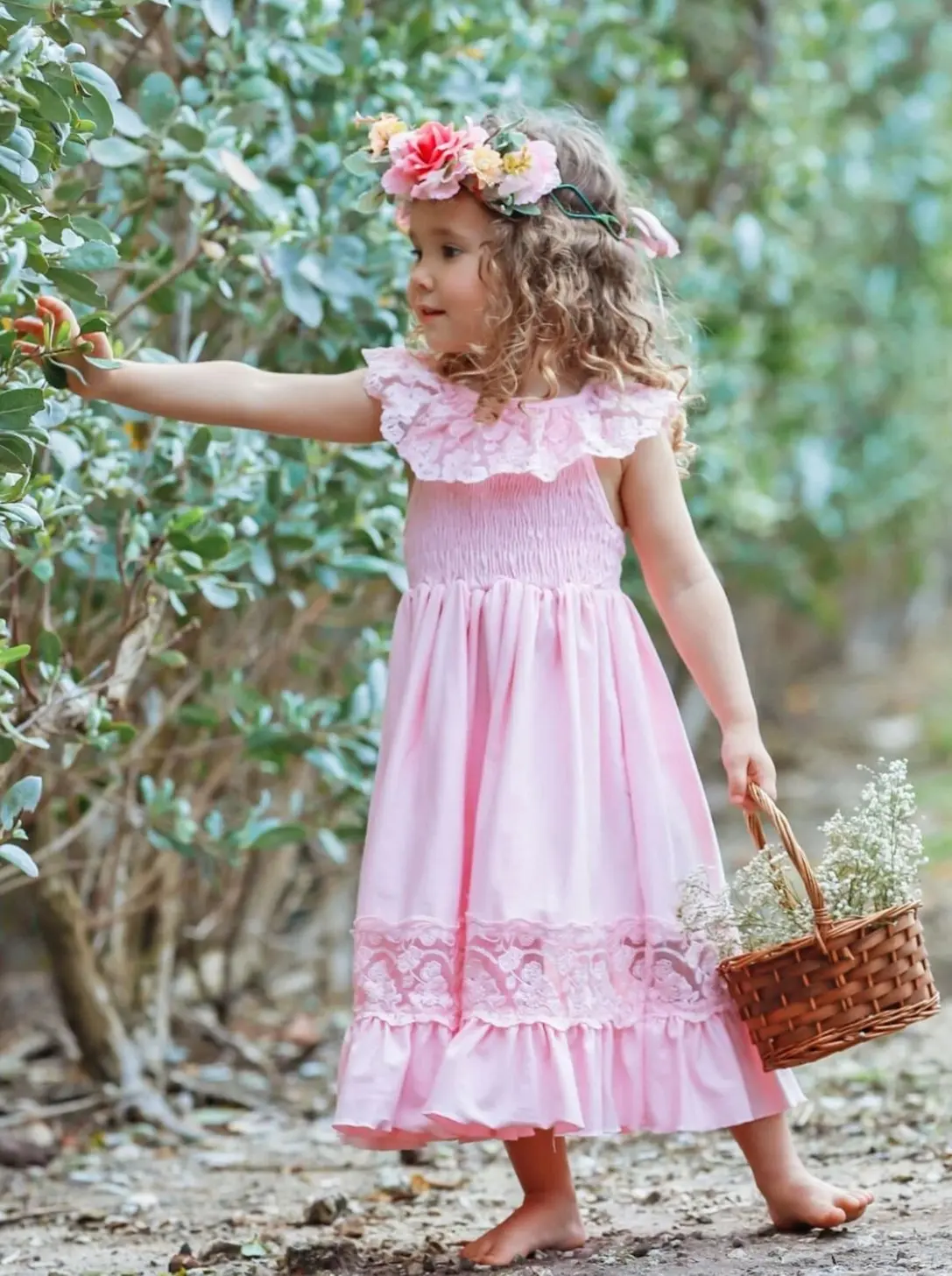 Spring Chic Lace Maxi Dress - Image 4