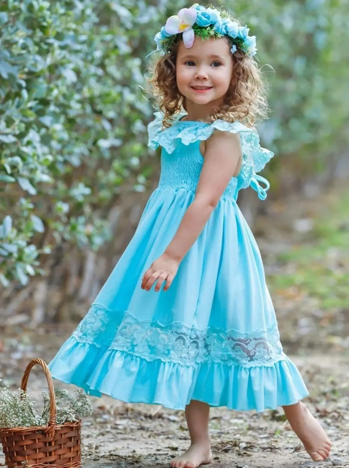 Spring Chic Lace Maxi Dress - Image 7