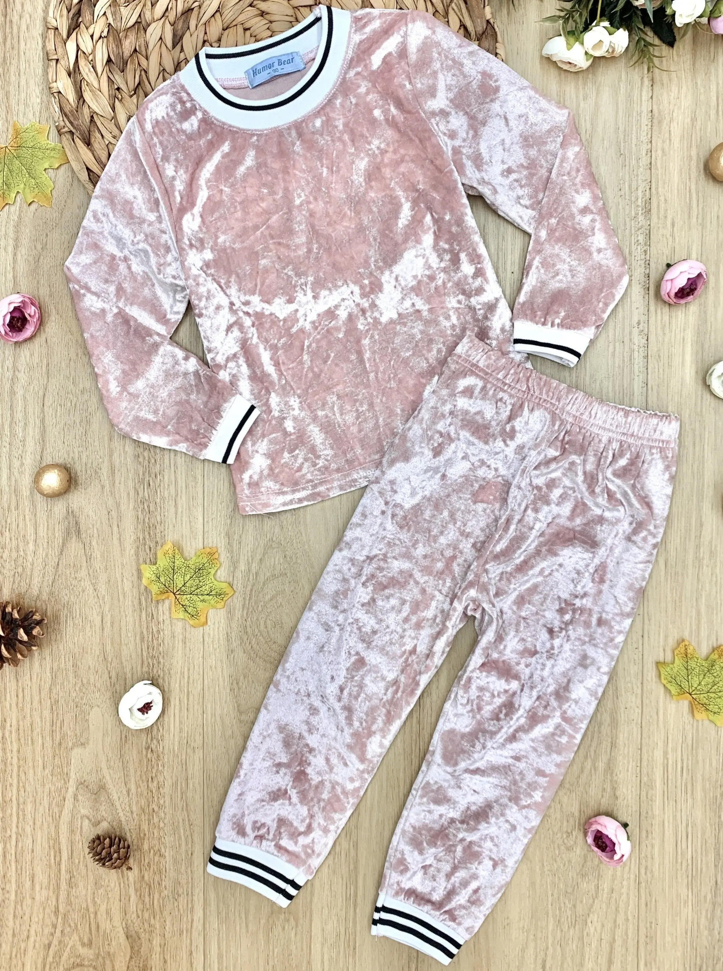 Velour Glamour Jogger Set - Image 13