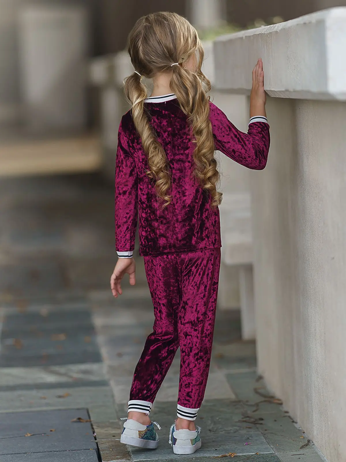 Velour Glamour Jogger Set - Image 4