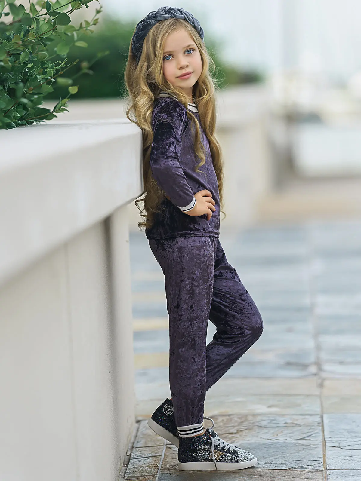 Velour Glamour Jogger Set - Image 7