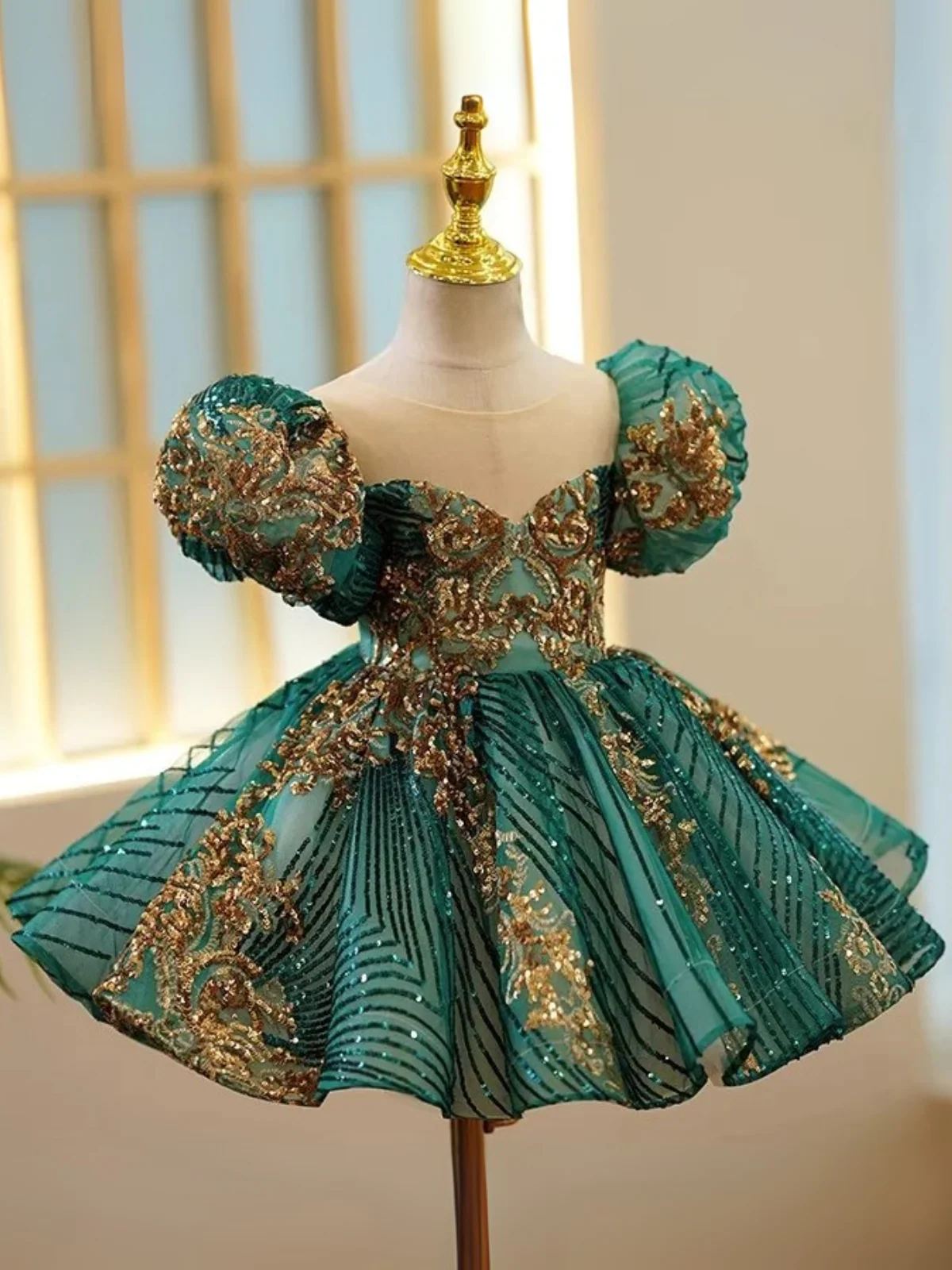 Enchanting Sequin Puff Sleeve Special Occasion Dress - Image 2