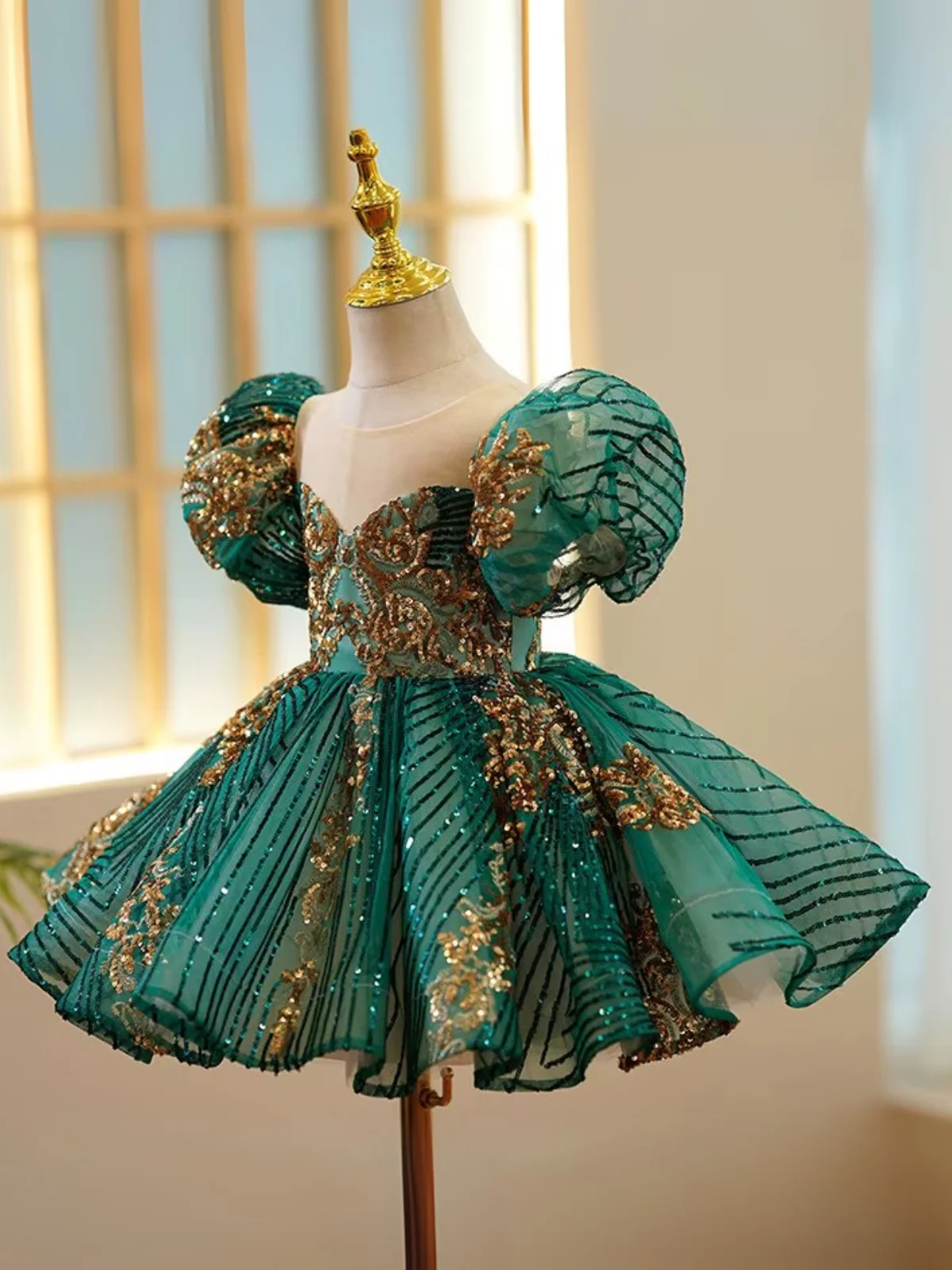 Enchanting Sequin Puff Sleeve Special Occasion Dress - Image 3