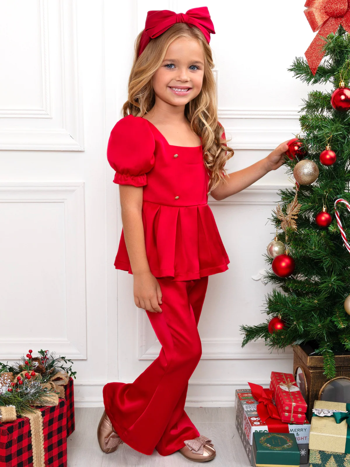 Holiday Chic Puff Sleeve Top and Ruffle Pant Set - Image 4