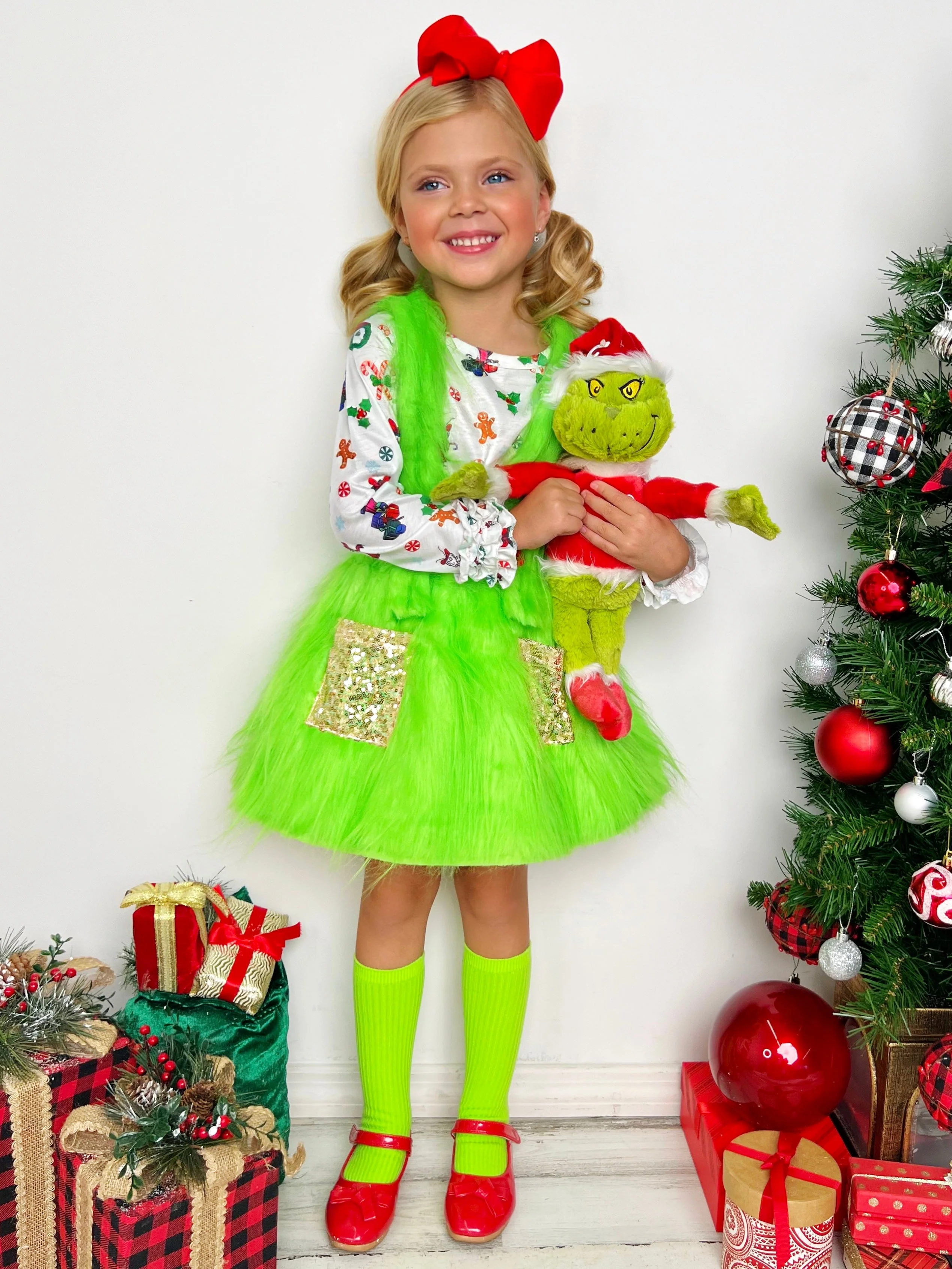 Merry Mischief Maker Long Sleeved Top and Fur Suspender Set - Image 4