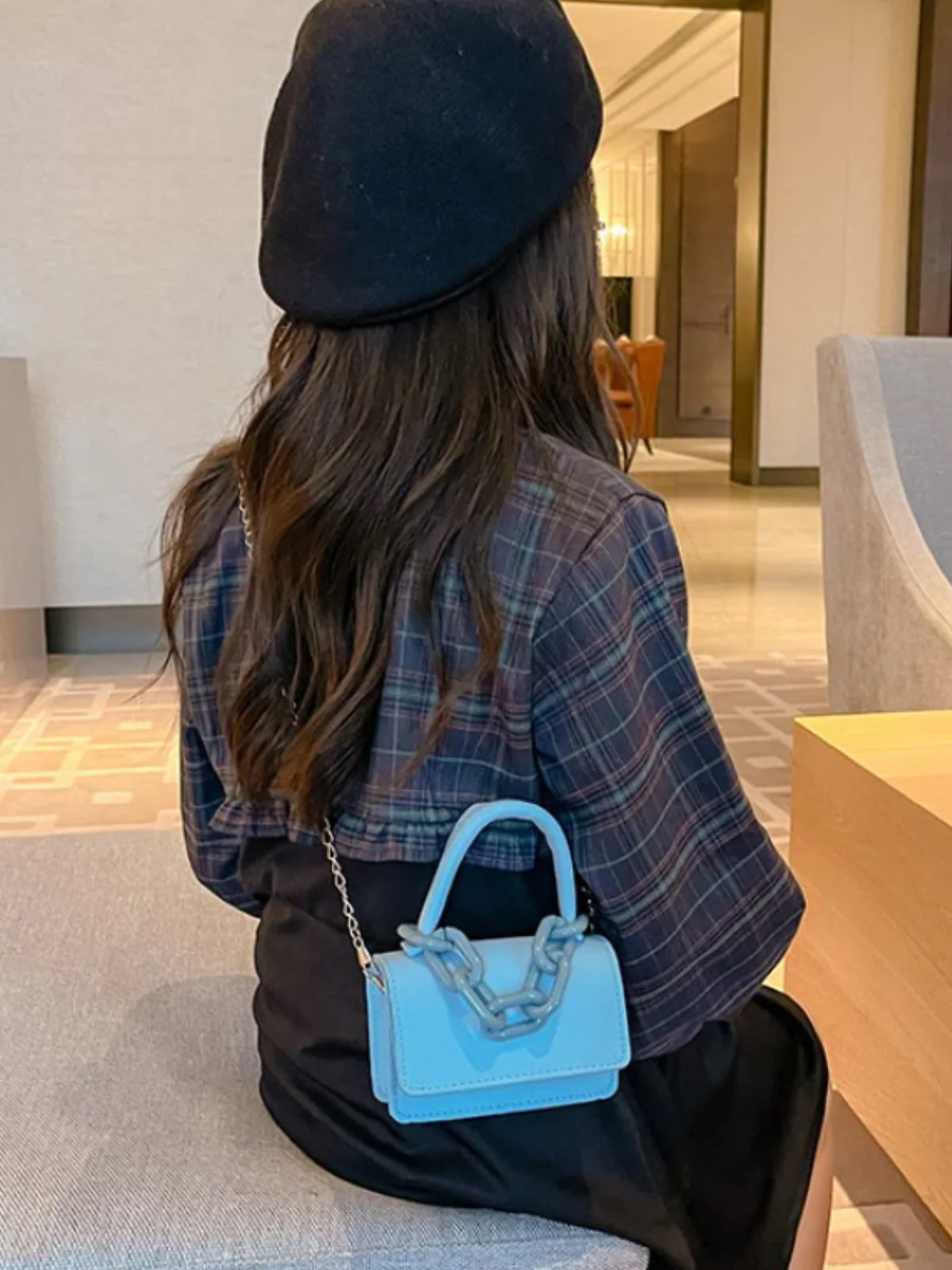 Linked In Style Mini Shoulder Handbag - Image 2