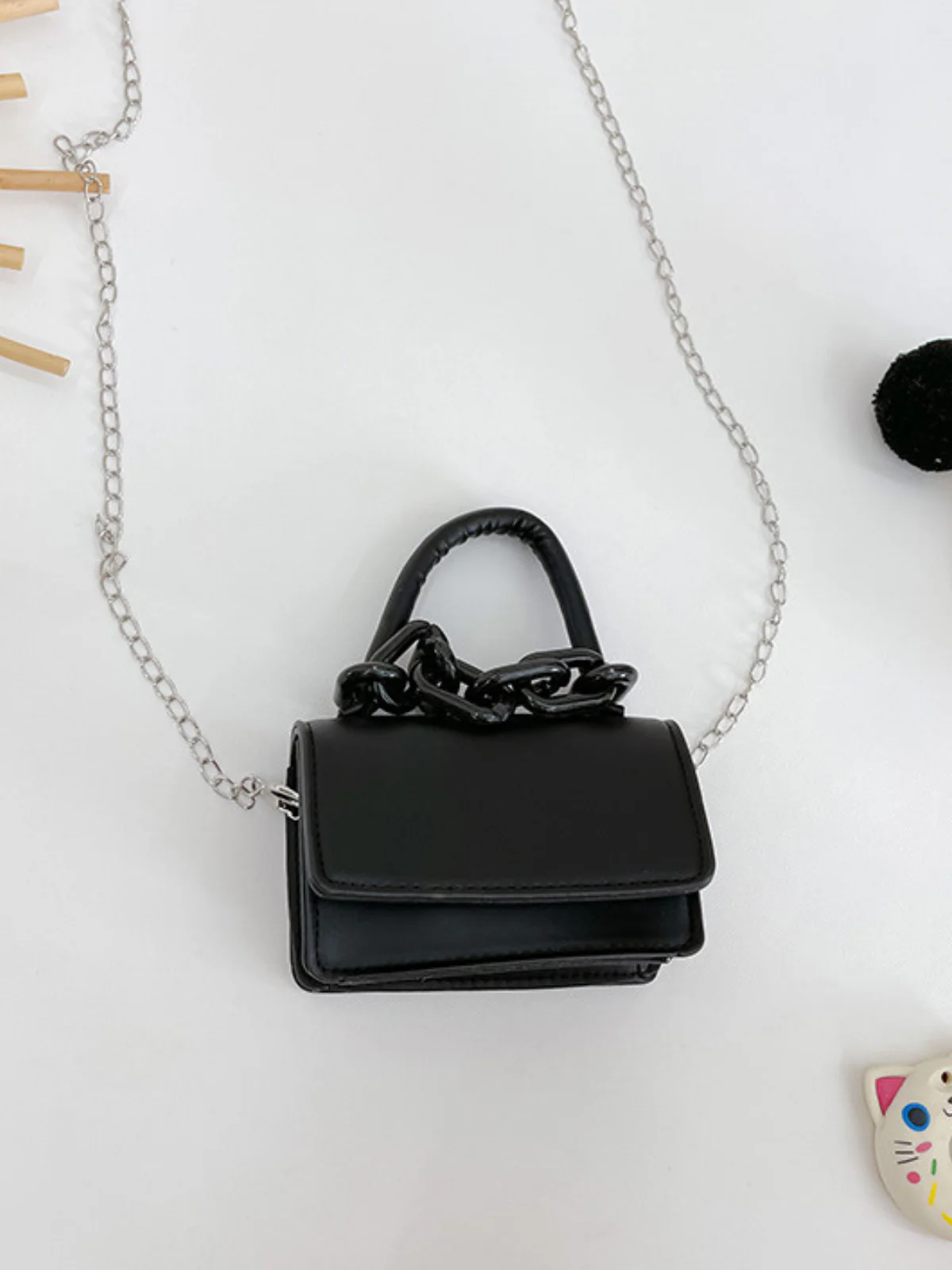 Linked In Style Mini Shoulder Handbag - Image 7