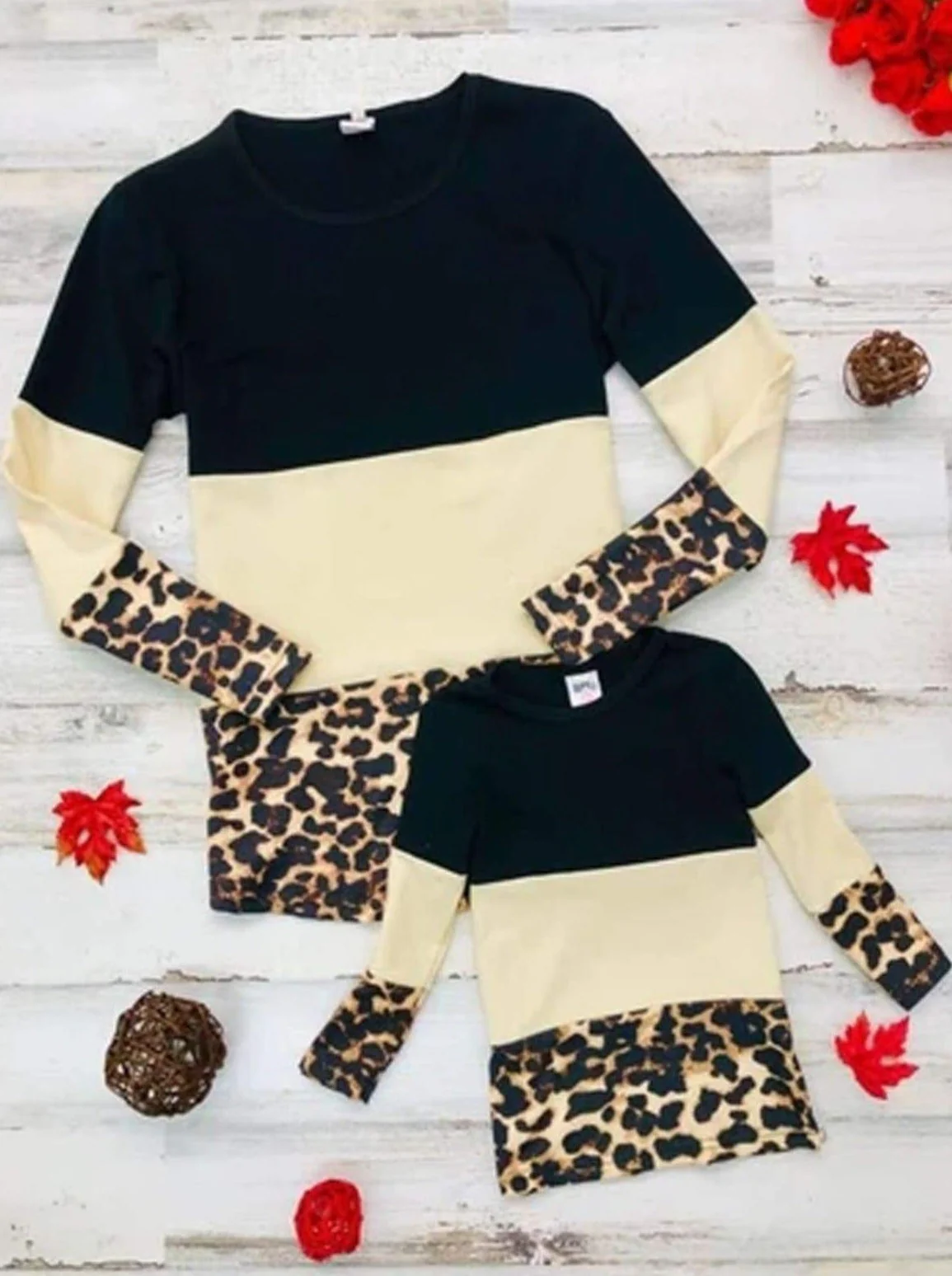 Mommy and Me Queen and Cub Colorblock Top - Image 2