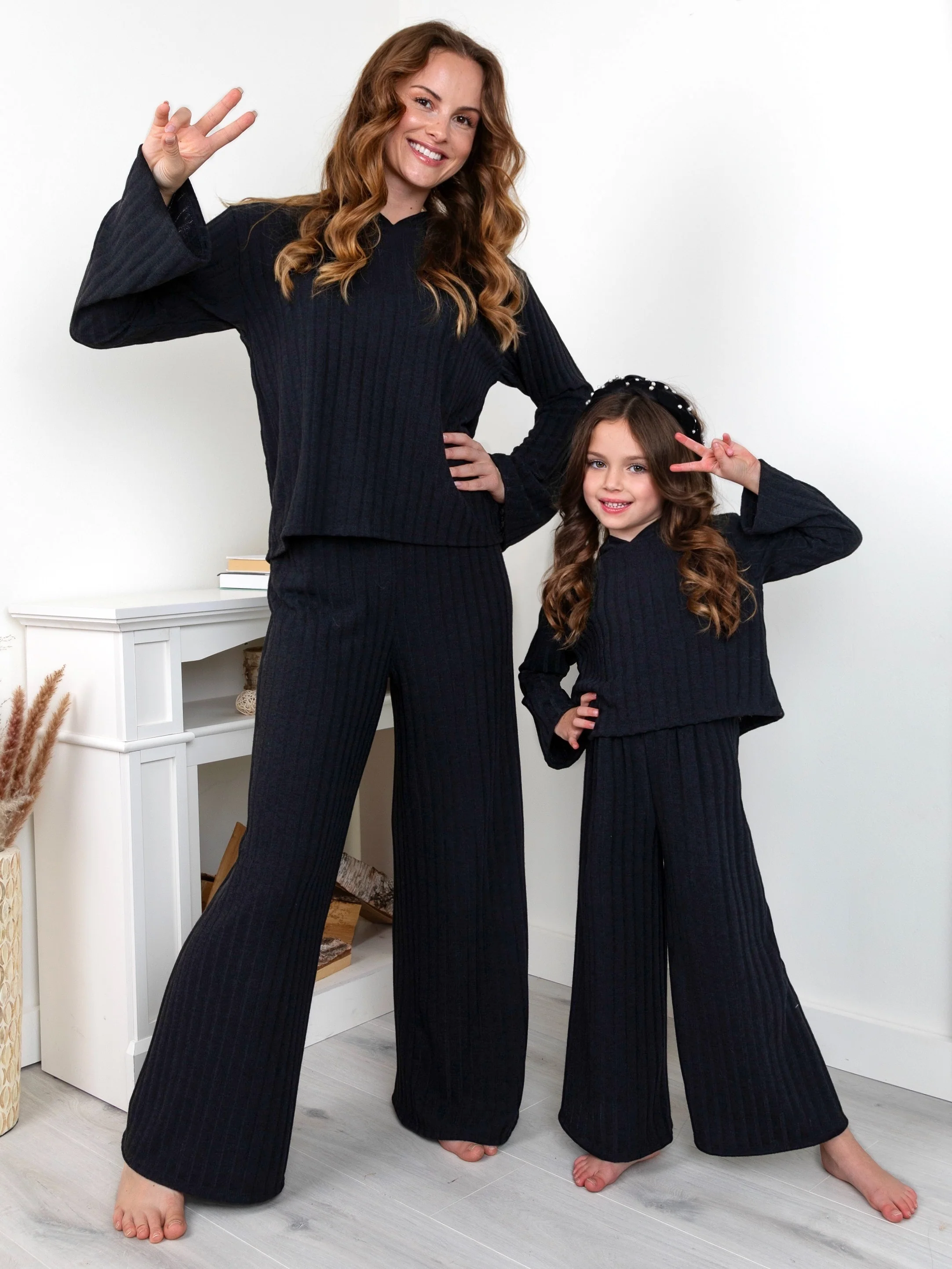Mommy and Me Chic In Sync Black Ribbed Hooded Pant Set - Image 3