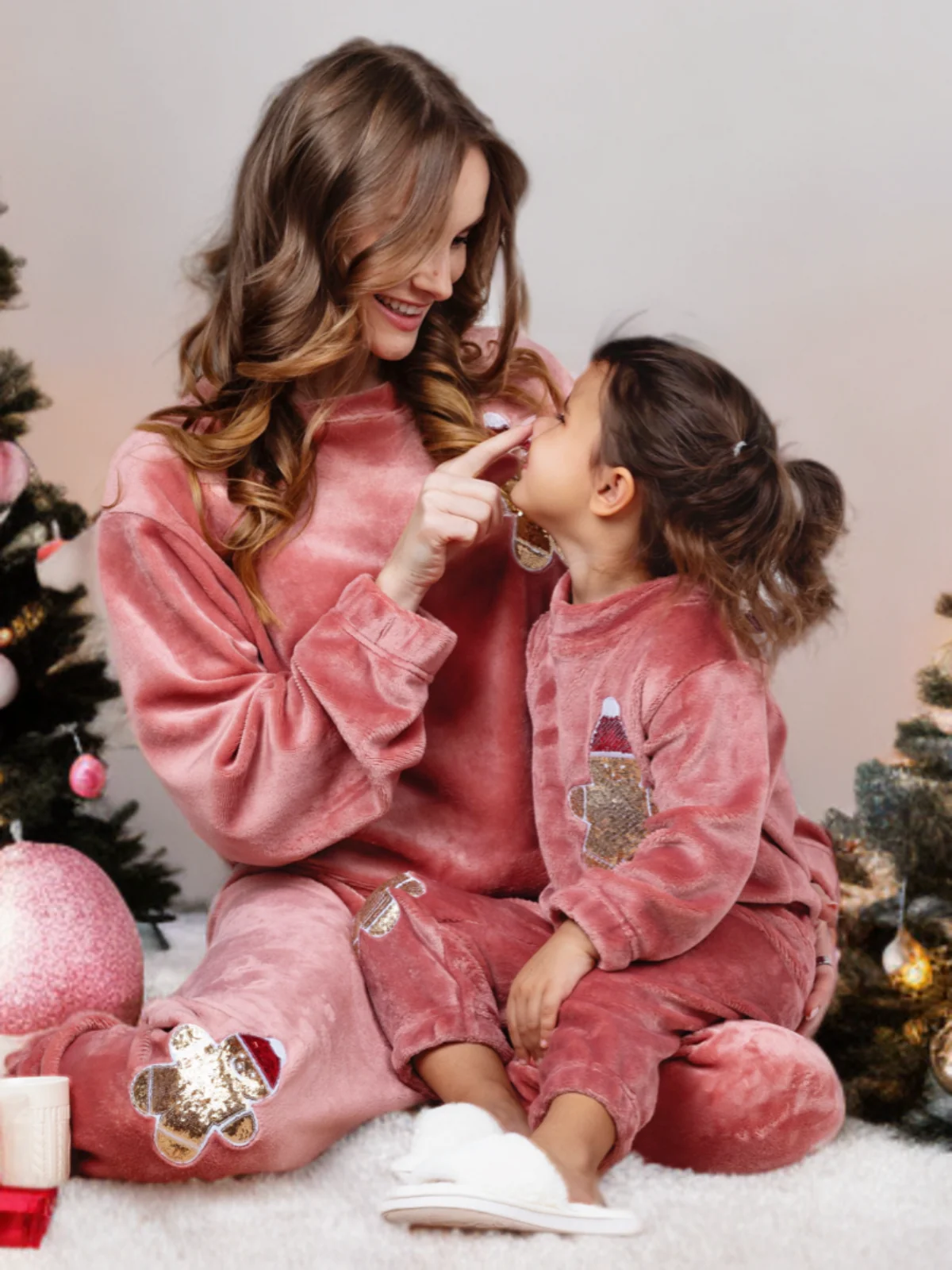 Mommy and Me Gingerbread Delight Christmas Lounge Set - Image 3