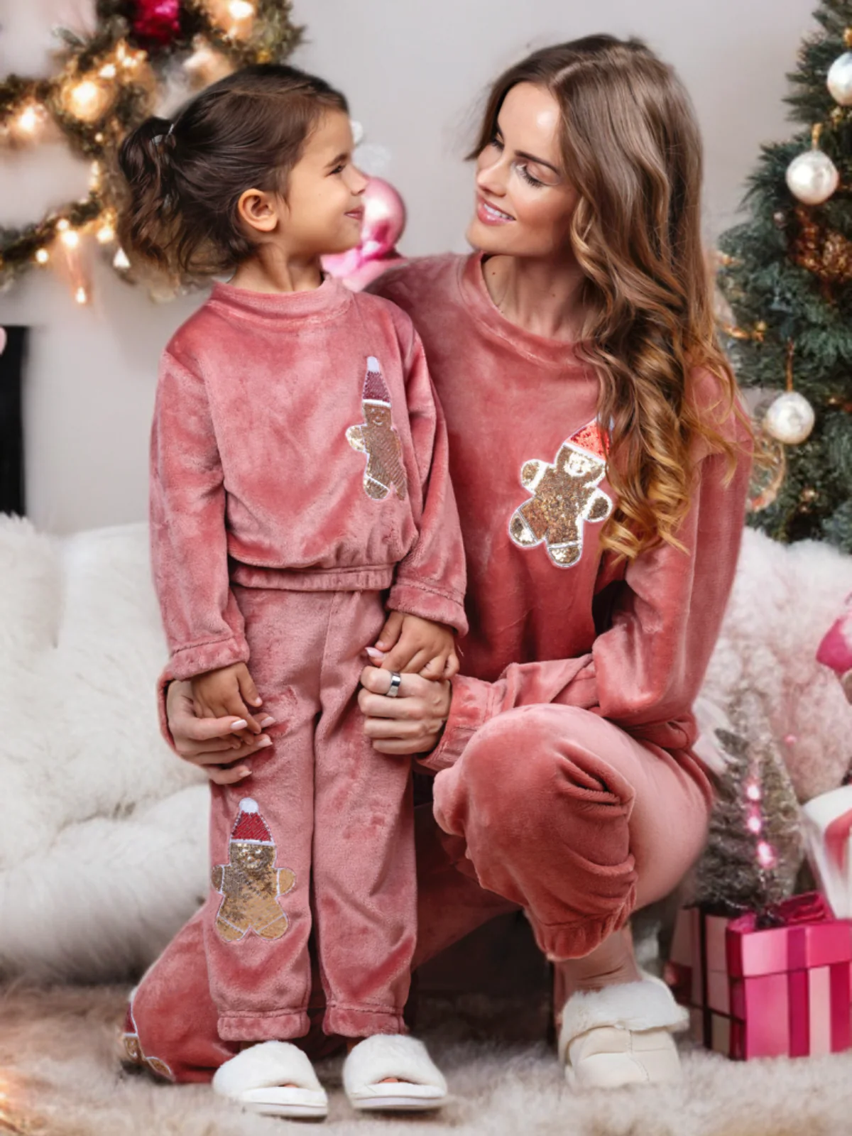 Mommy and Me Gingerbread Delight Christmas Lounge Set - Image 7