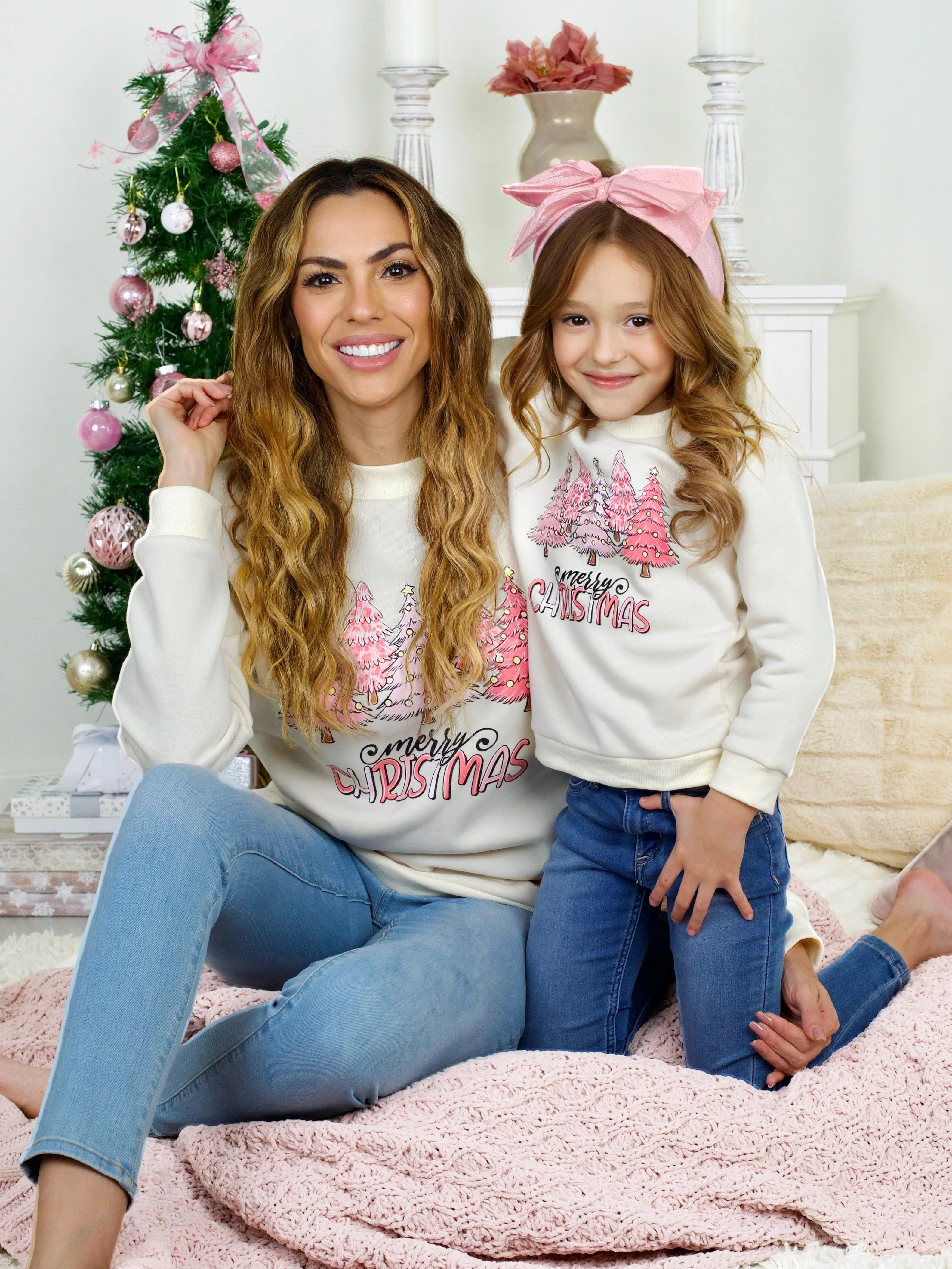 Mommy and Me Merry Christmas Pink Crewneck Sweatshirt - Image 3