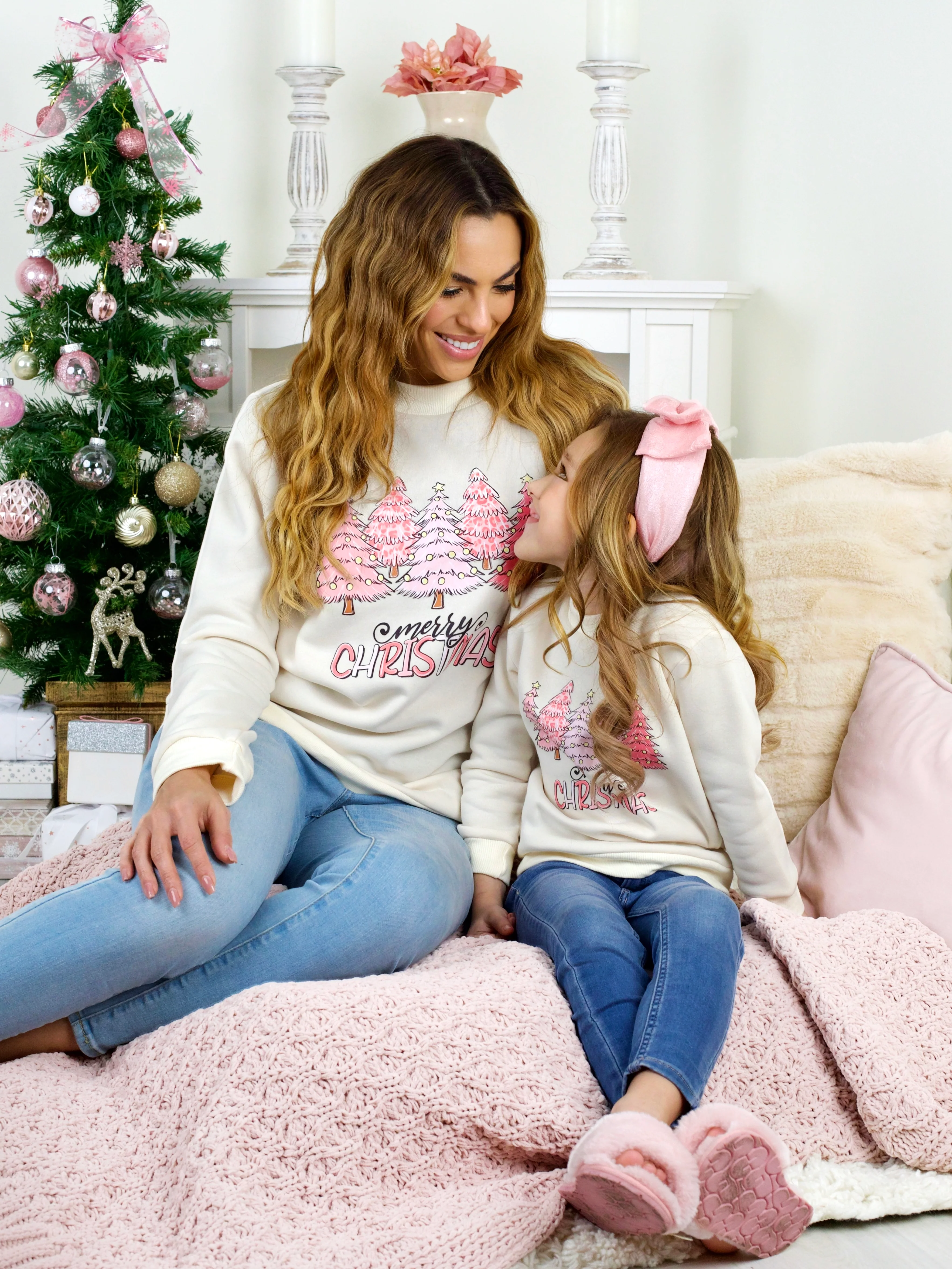 Mommy and Me Merry Christmas Pink Crewneck Sweatshirt - Image 5