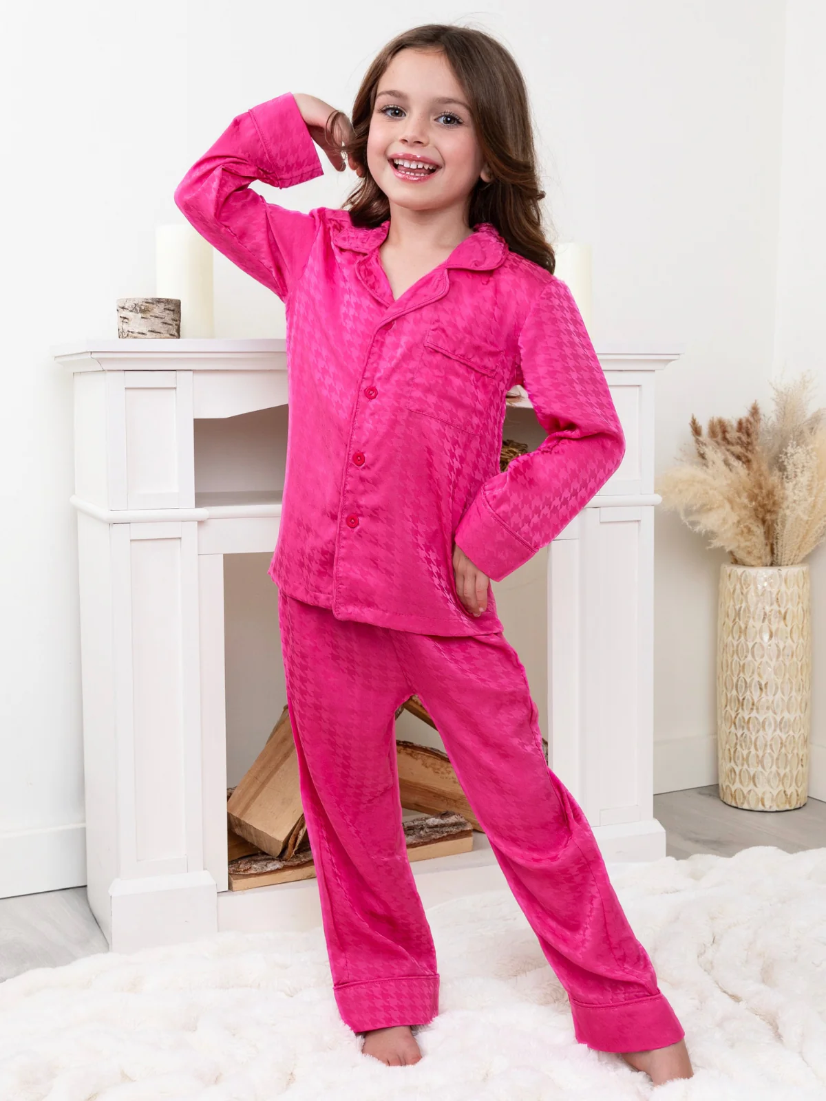 Mommy and Me Houndstooth Pink Silky Pajama Set - Image 2