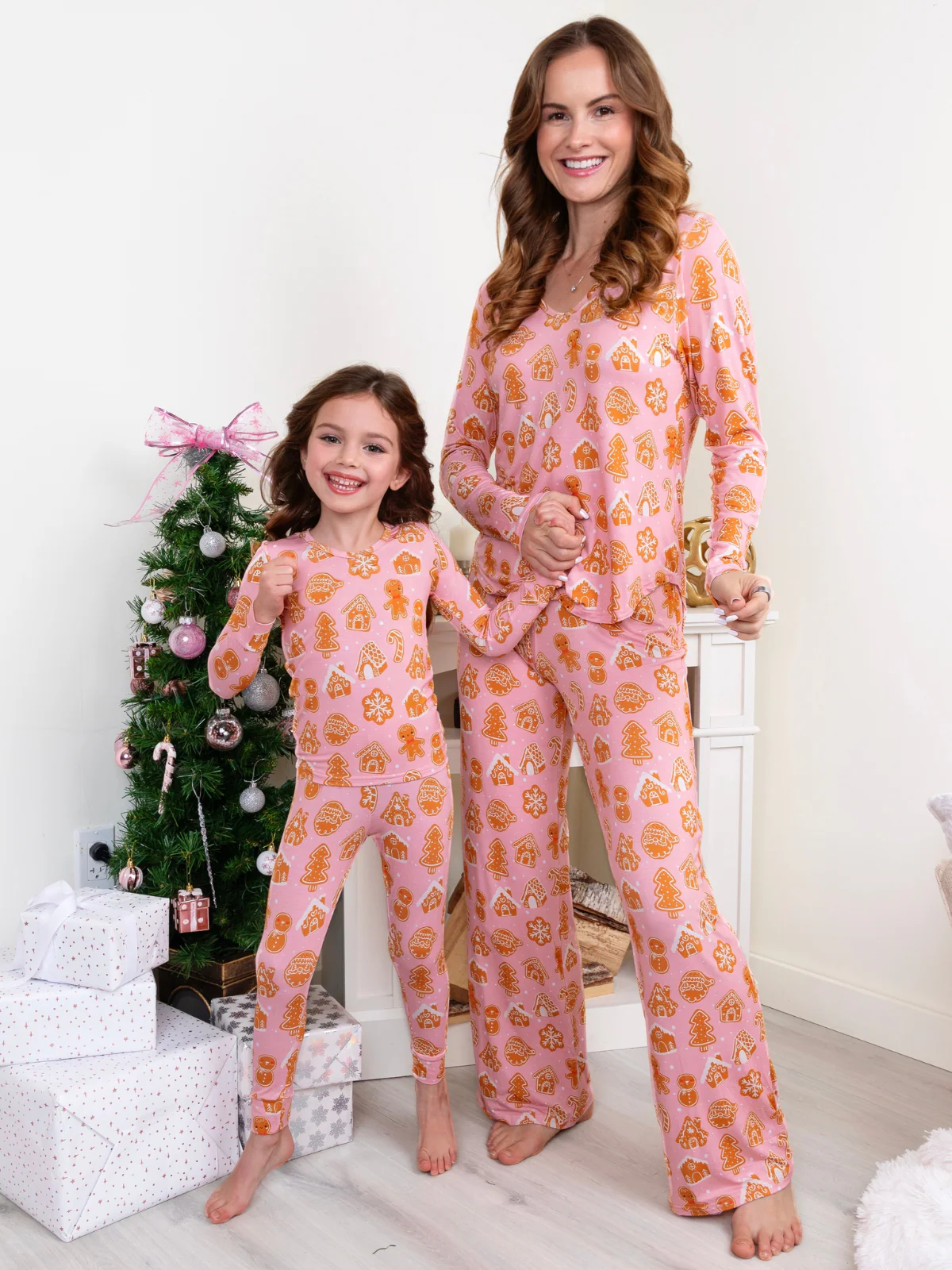 Mommy and Me Sugar and Spice Pink Gingerbread Pajama Set - Image 7