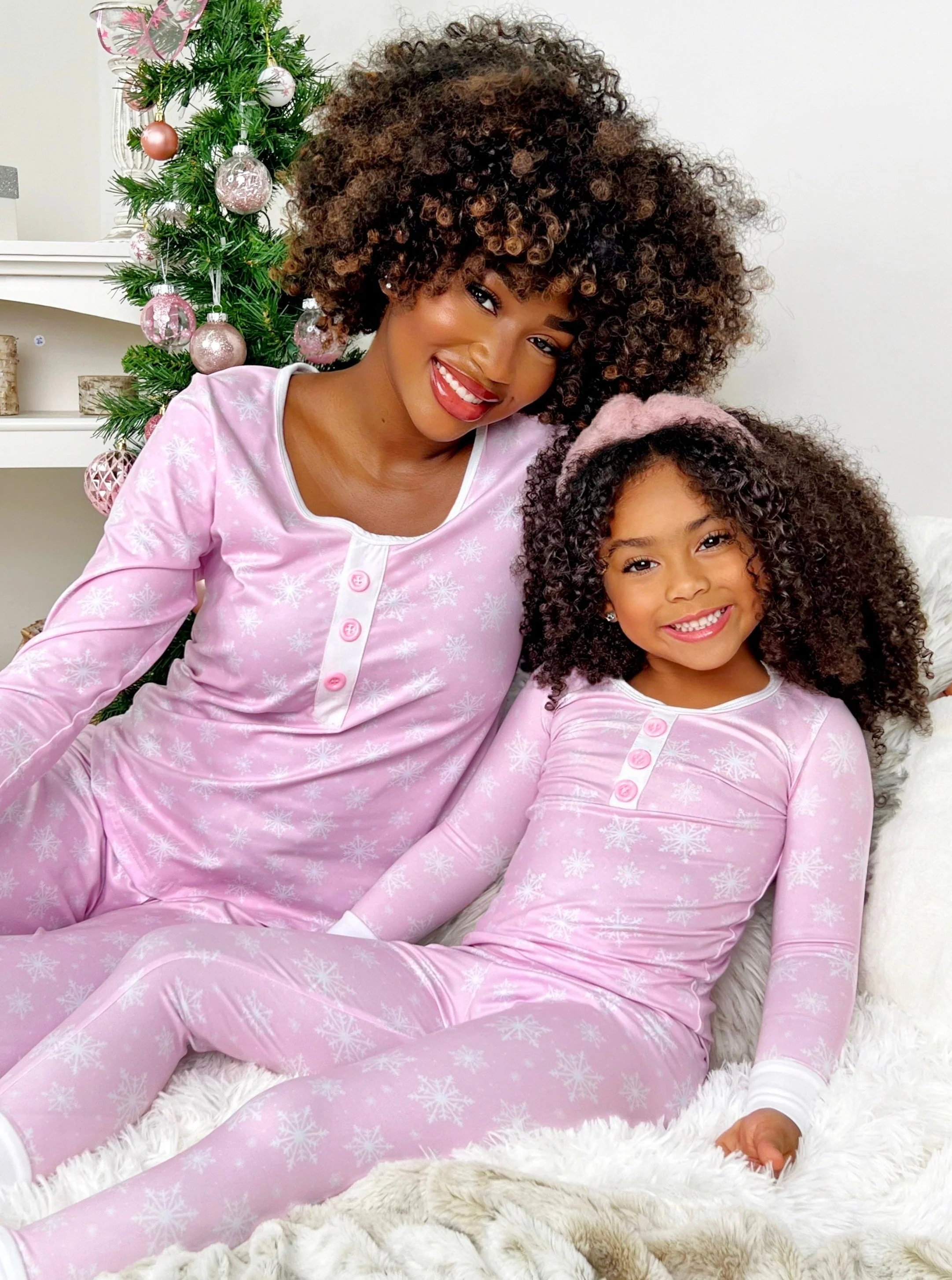 Mommy and Me Snowflake Print Christmas Pajamas - Image 2
