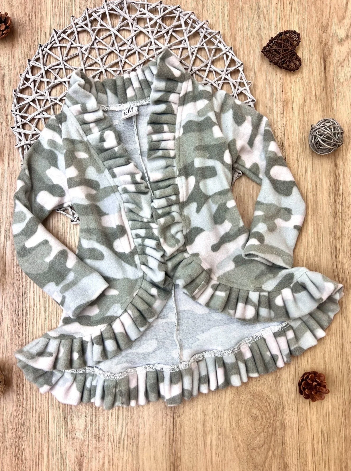Women's In Command Green Camo Ruffle Cardigan - Image 5