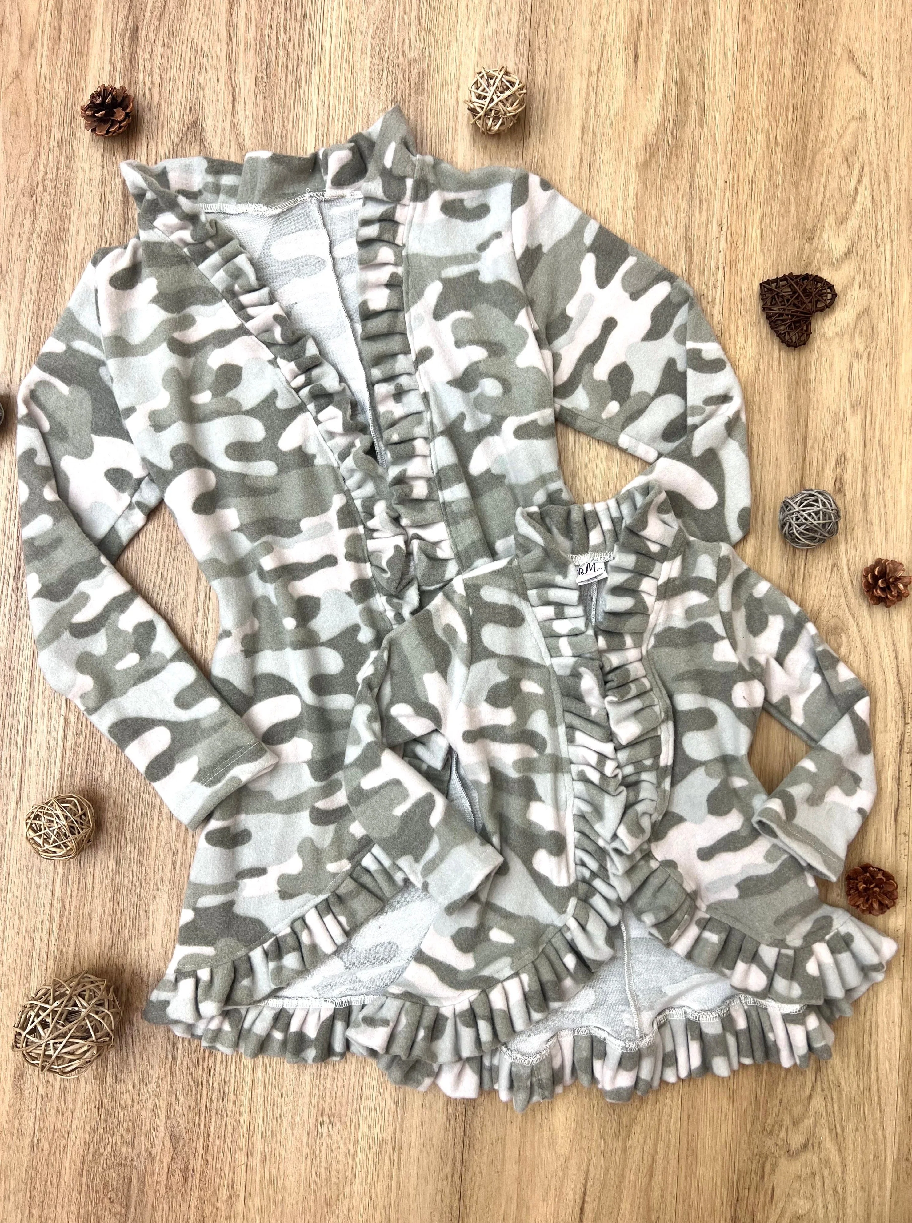 Women's In Command Green Camo Ruffle Cardigan - Image 6